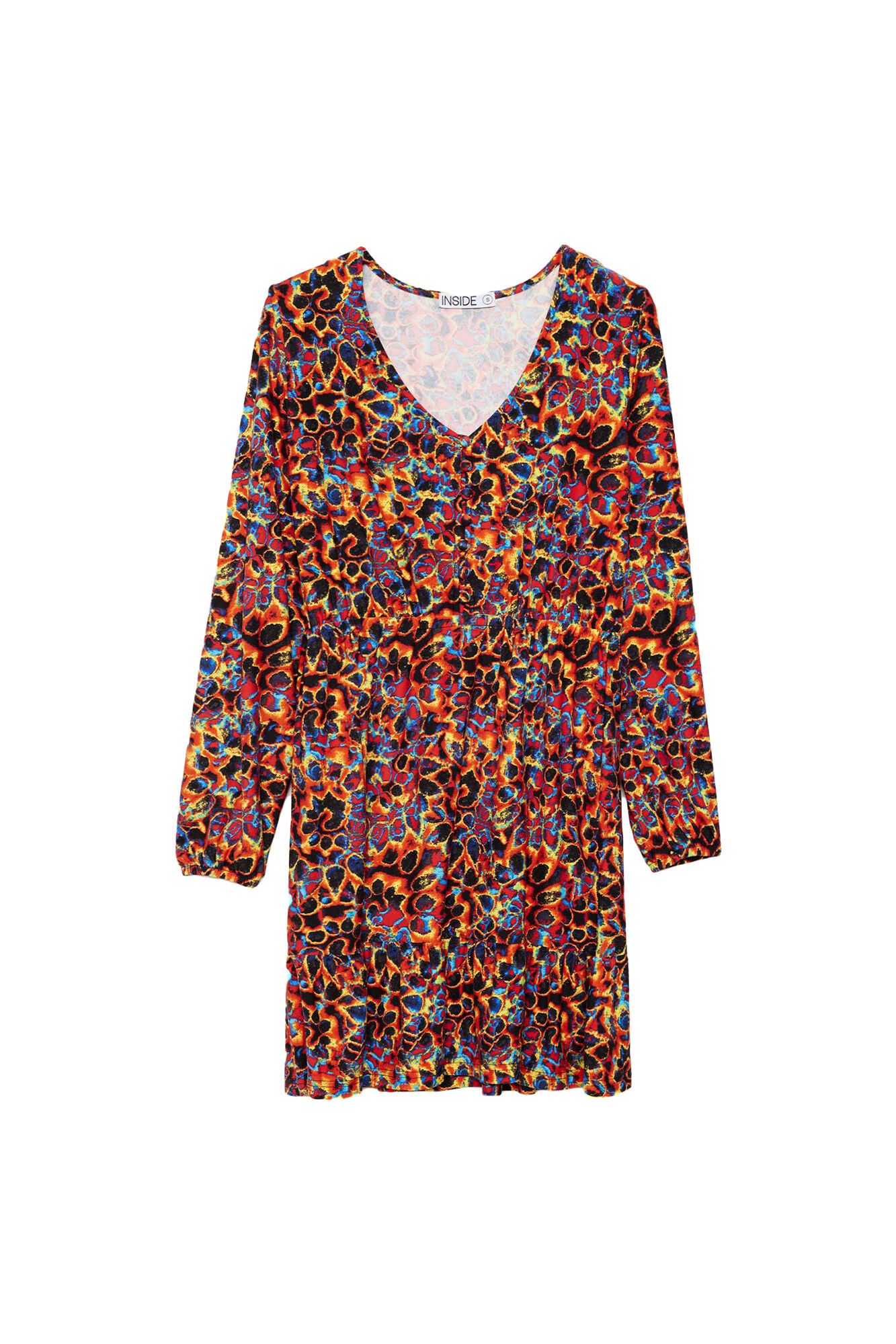 Vestido com estampa total e fechamento por botões