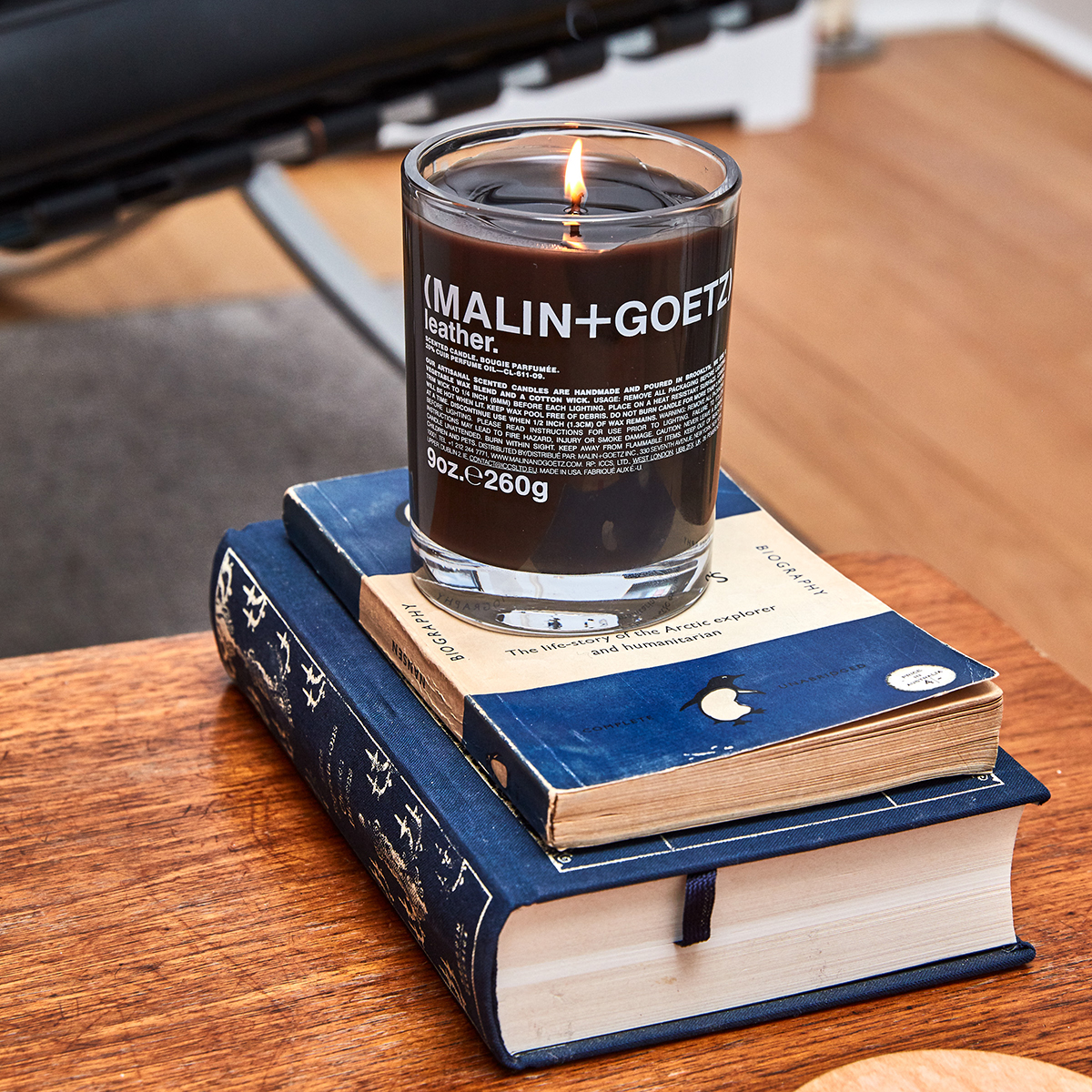 Leather Scented Candle 255gr