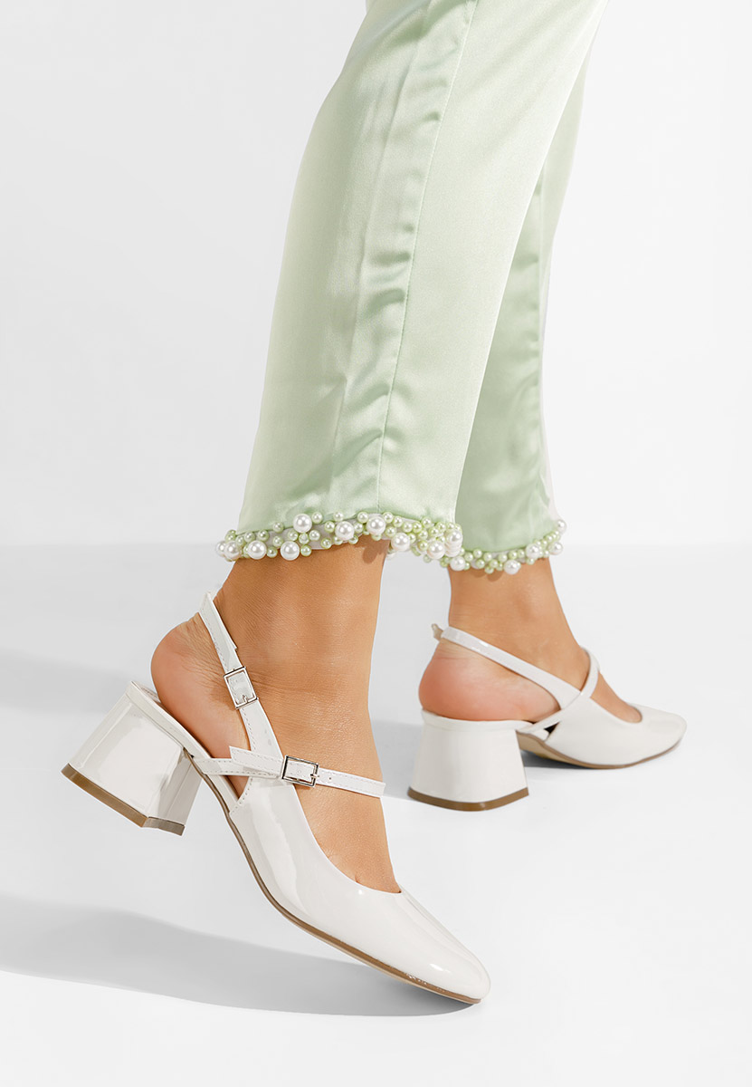 Chaussures vernies à talon épais blancs Korlia