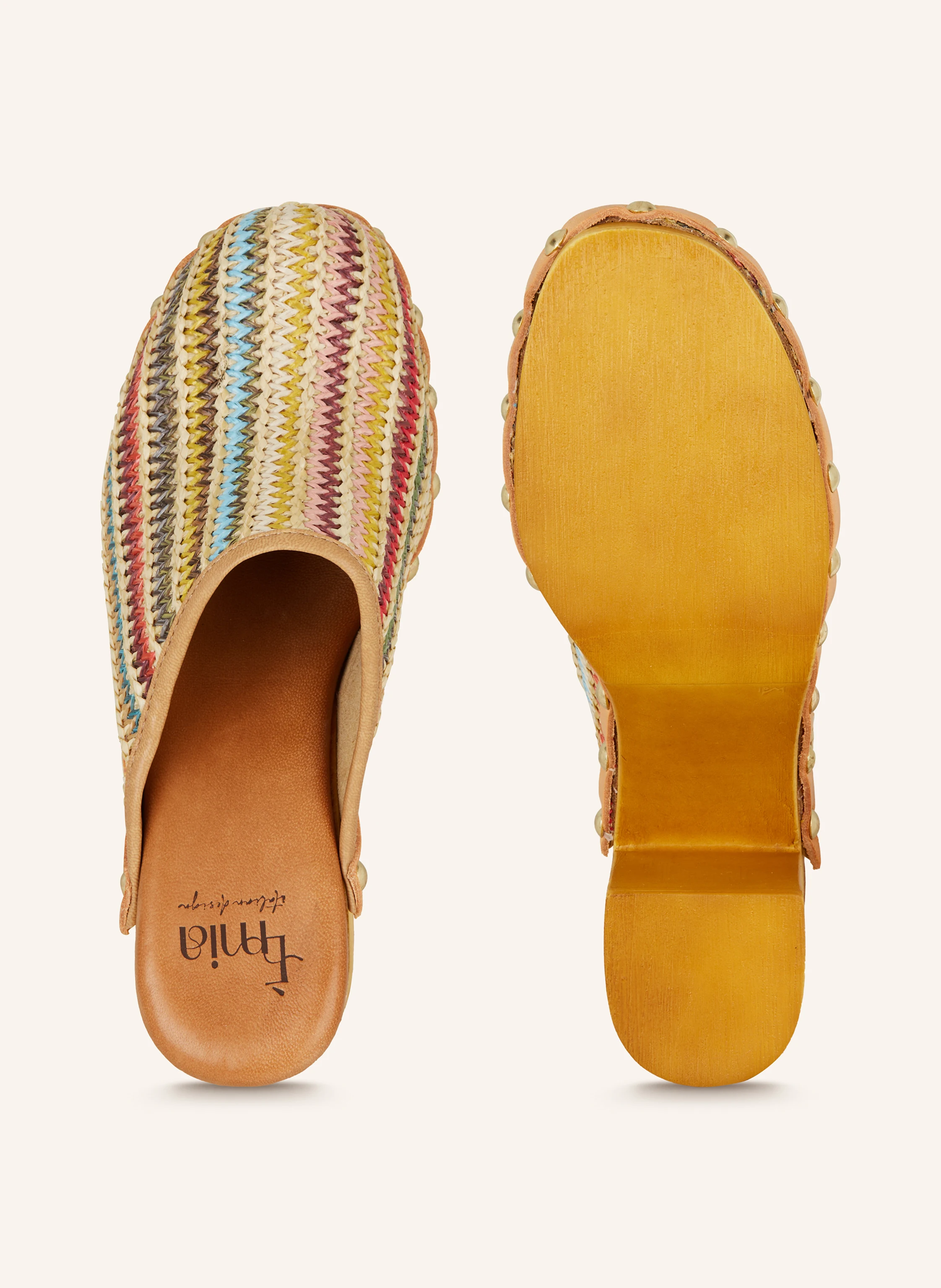 È MIA Clogs mit Nieten