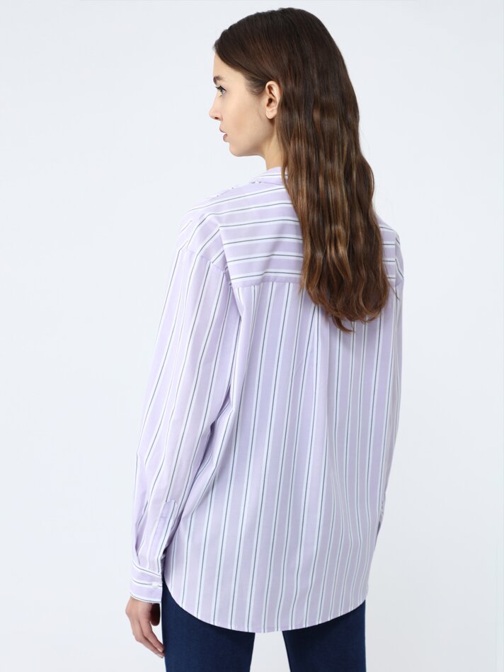 Camisa básica com bolso - Listras