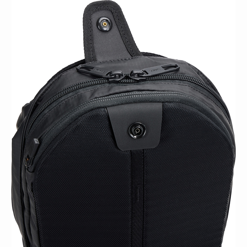 Thule Tact 8L Umhängetasche