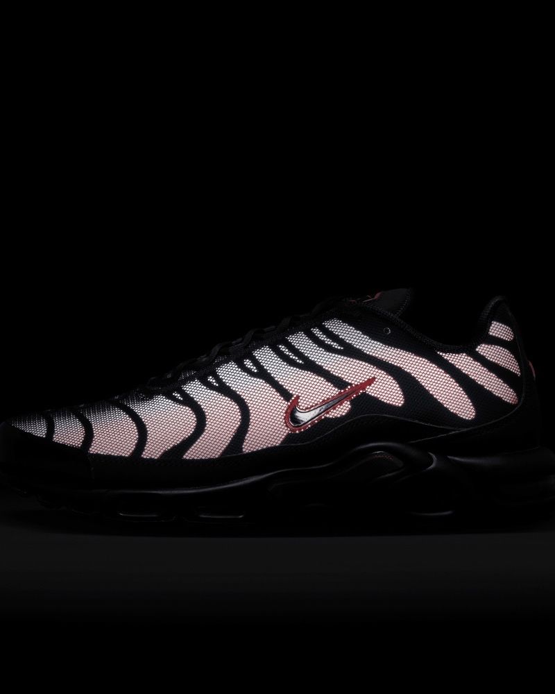 Chaussures Nike Air Max Plus Rose & Noir pour homme