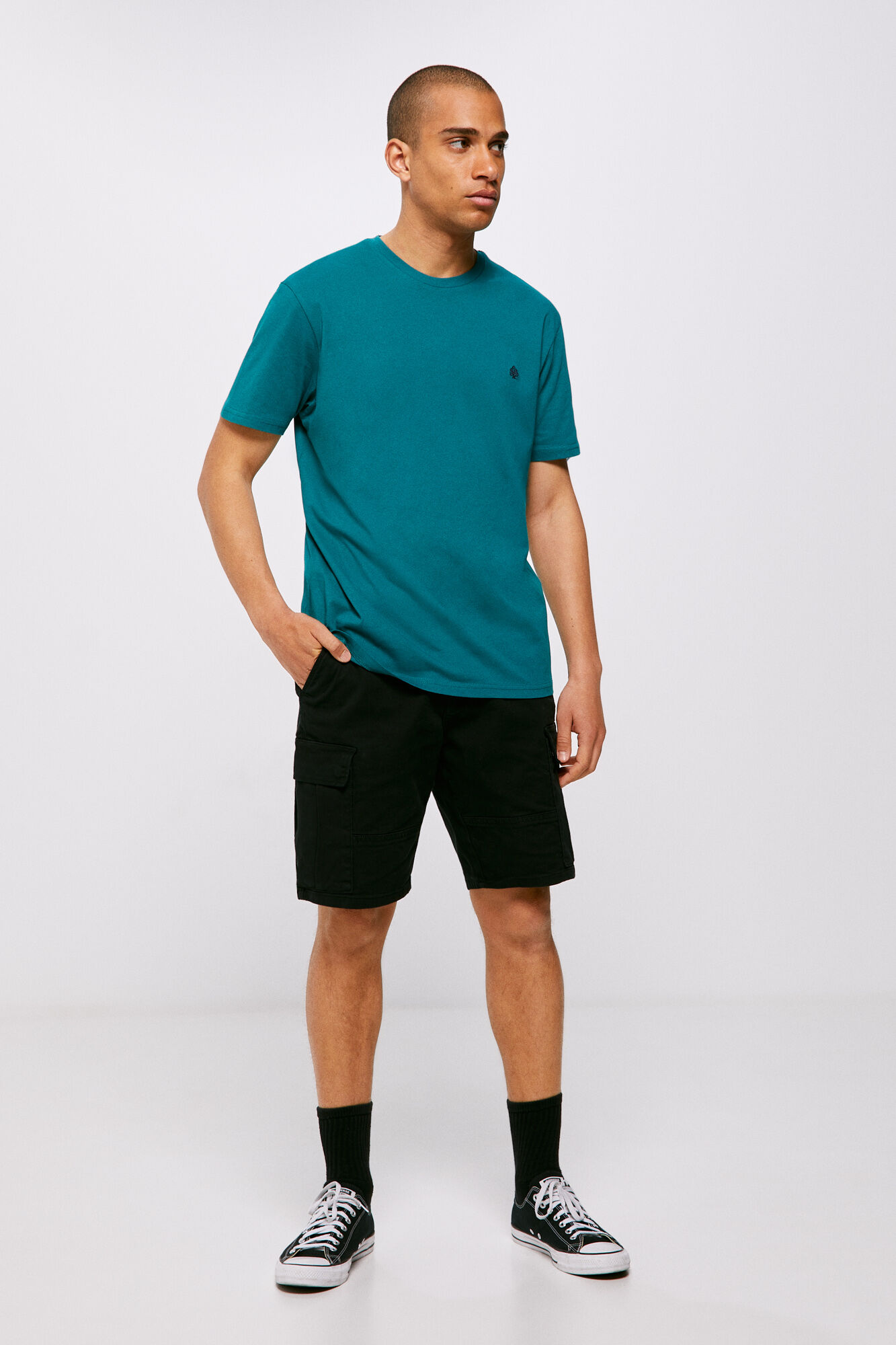 Camiseta básica com estampa de árvore - turquesa