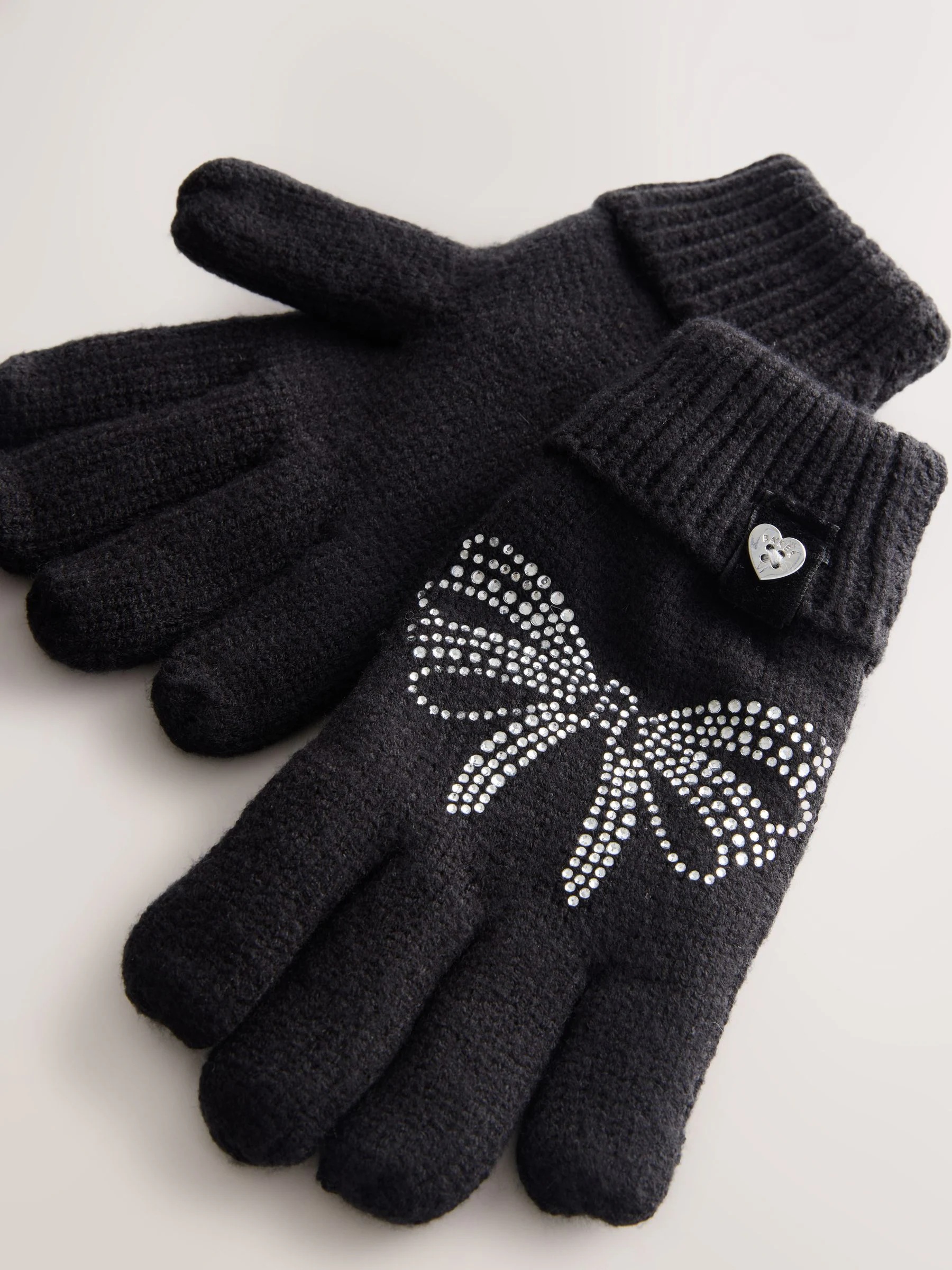 Zwart - Baker by Ted Baker - Set van gebreide muts met strik, pompon en handschoenen met siersteentjes voor meisjes