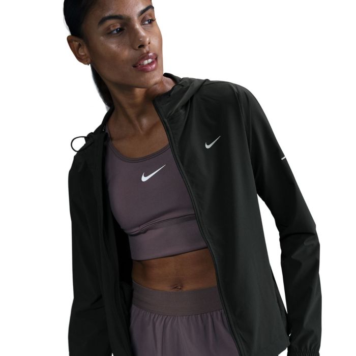Nike Dame Jakker Swift Repel Packable Running Jacket Sort