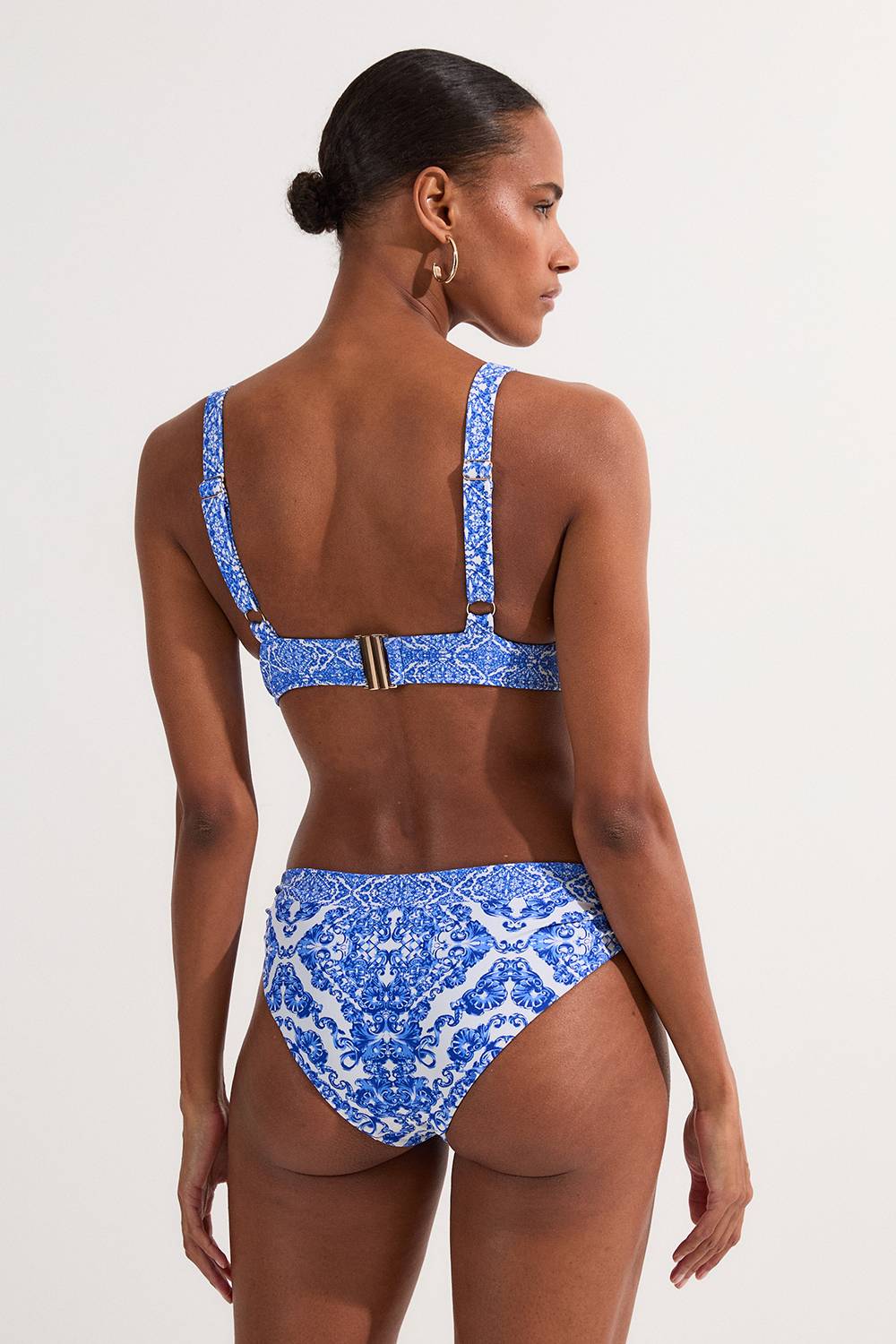 KarenMillen Bas de bikini à imprimé foulard bleu