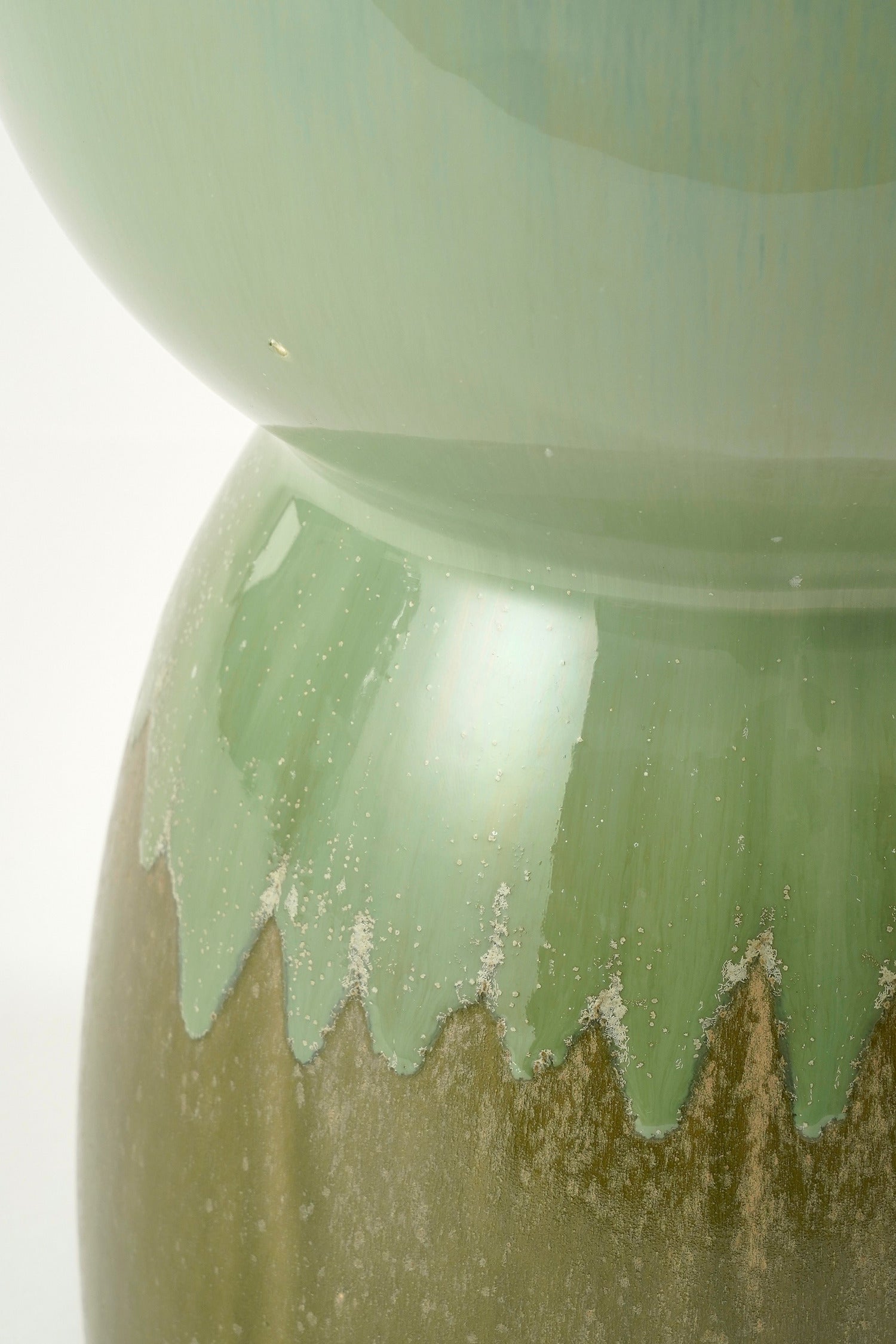 Mica Decorations bijzettafel groen D 28,5 H 42 cm