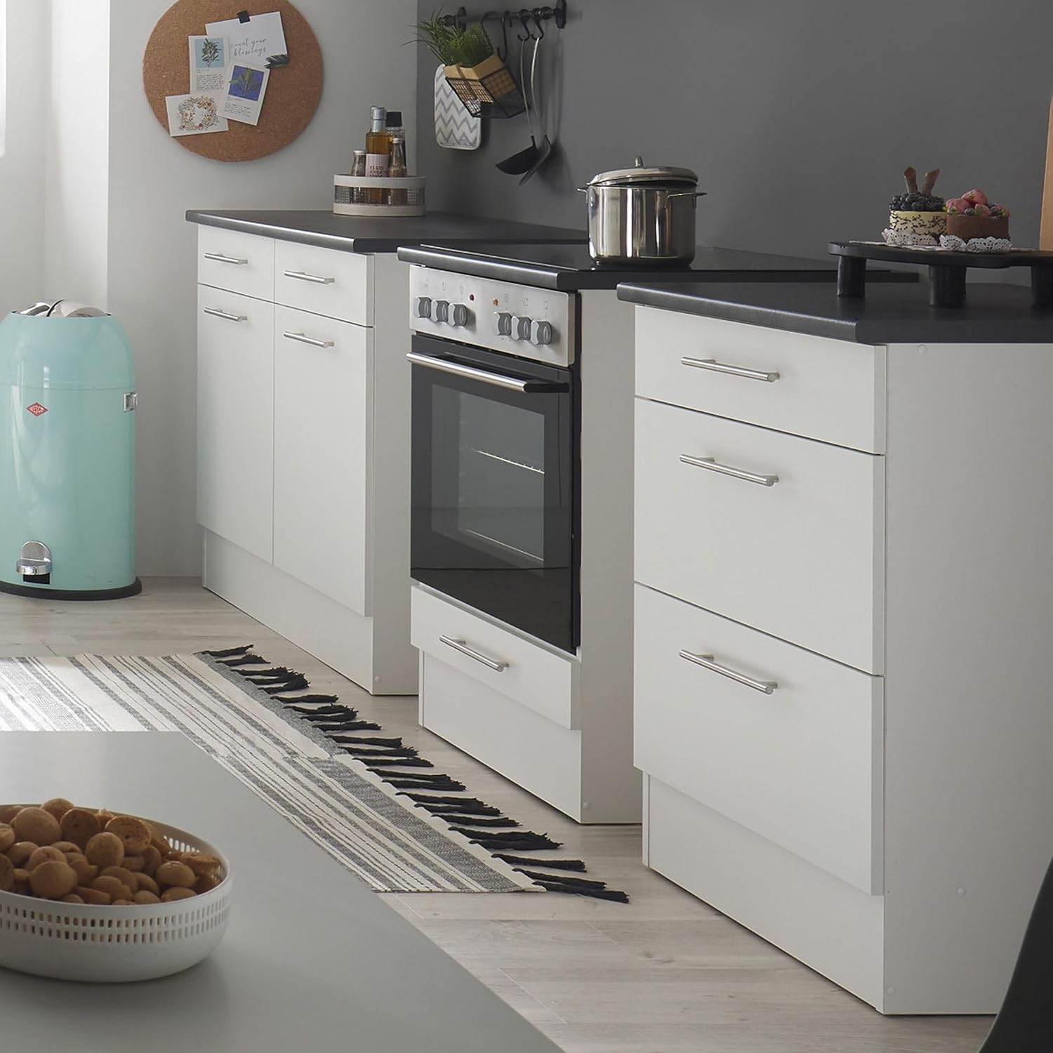 Eddy Moderner Herdumbauschrank in Weiß matt, Metallic Grau - Geräumiger Küchenschrank mit viel Stauraum - 60 x 90 x 60 cm (B/H/T)
