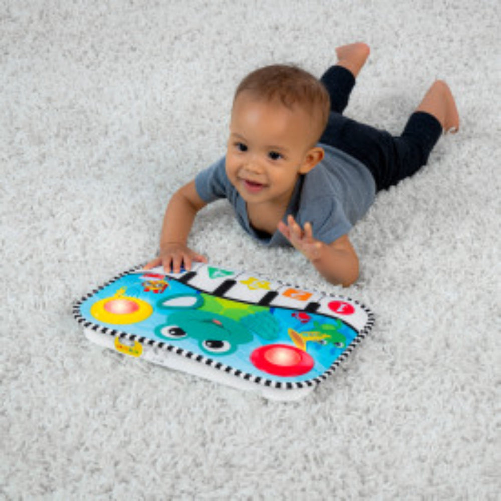 Køb Baby Einstein Musical Kick Pad And Crib Legetøj Neptune's Kick & Explore™