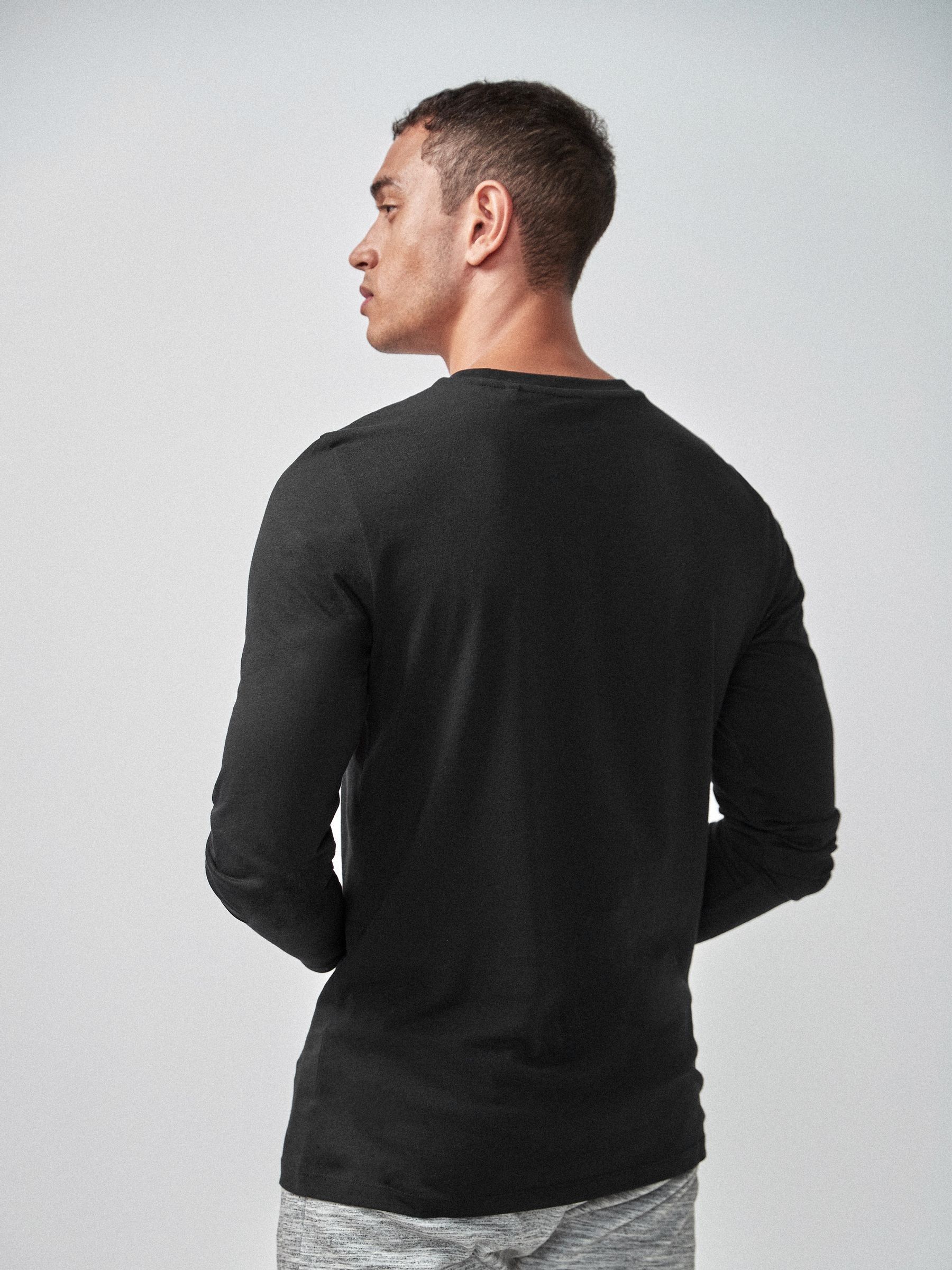 Zwart - Slim Fit - T-shirt met lange mouwen en ronde hals