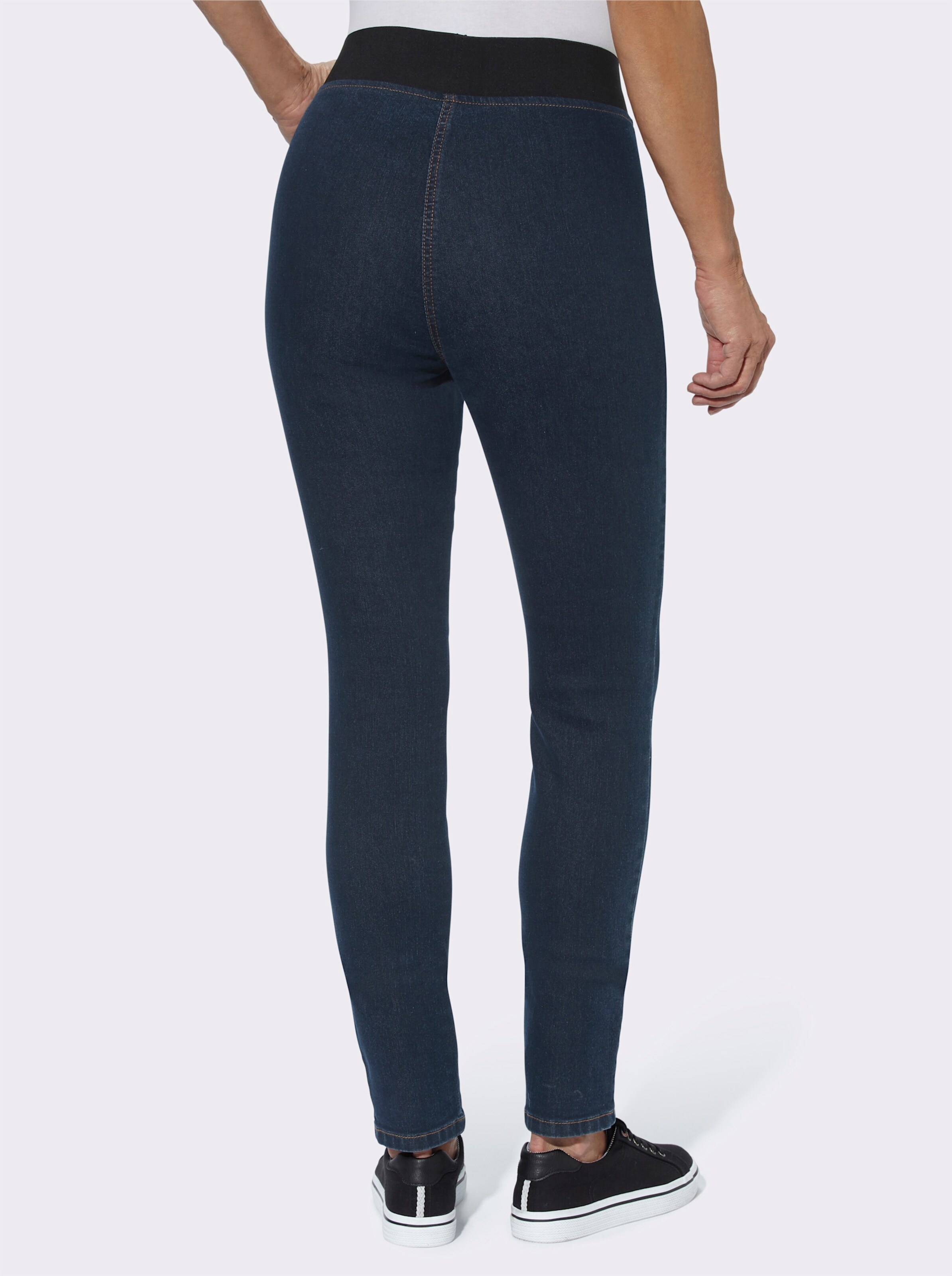 Schlupfjeans in schmaler Form