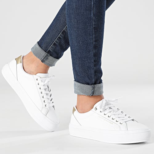 Baskets Femme Essential 7778 White