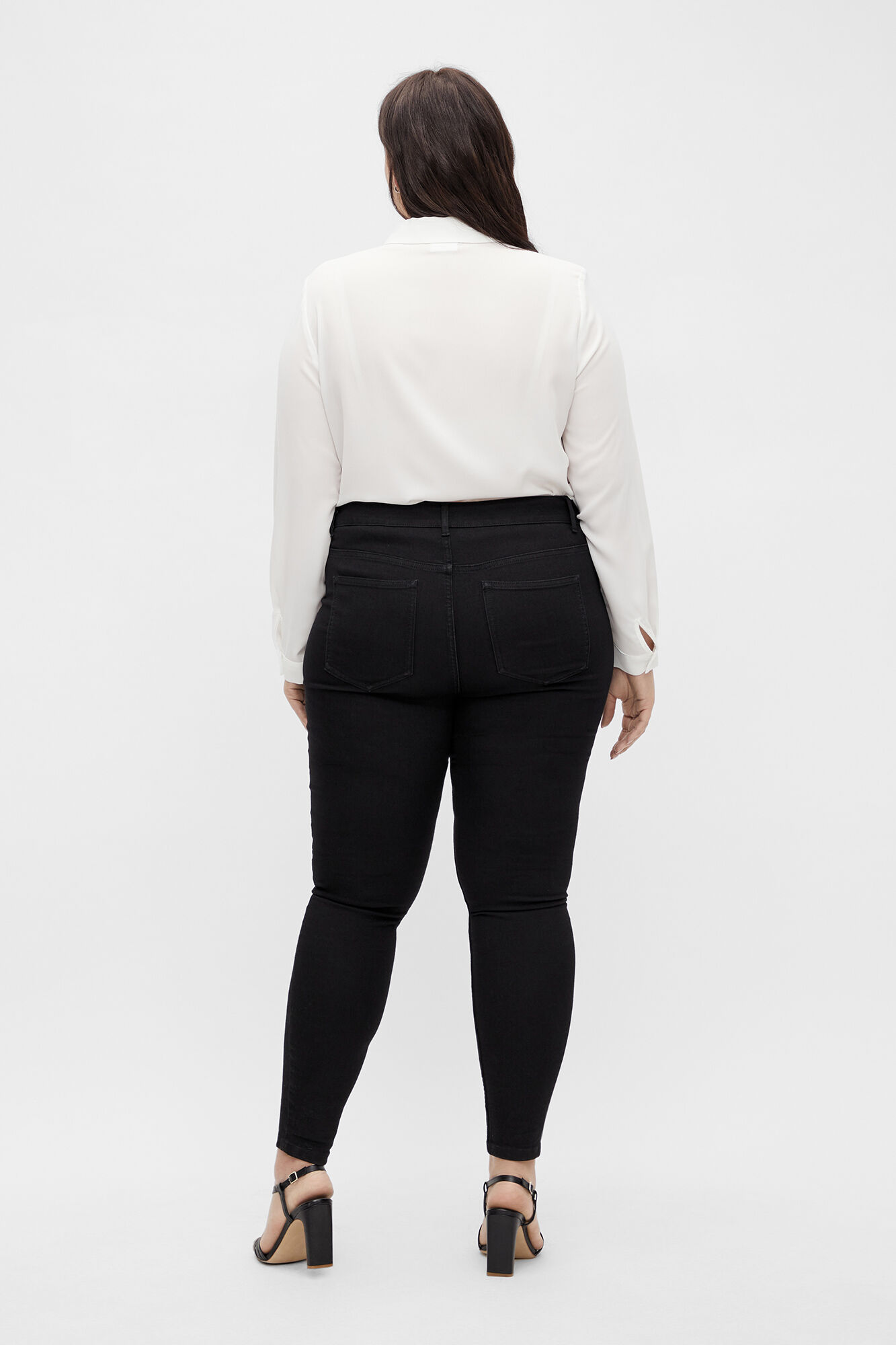 Skinny jeggins de tiro alto de Evoked by Vila - Negro