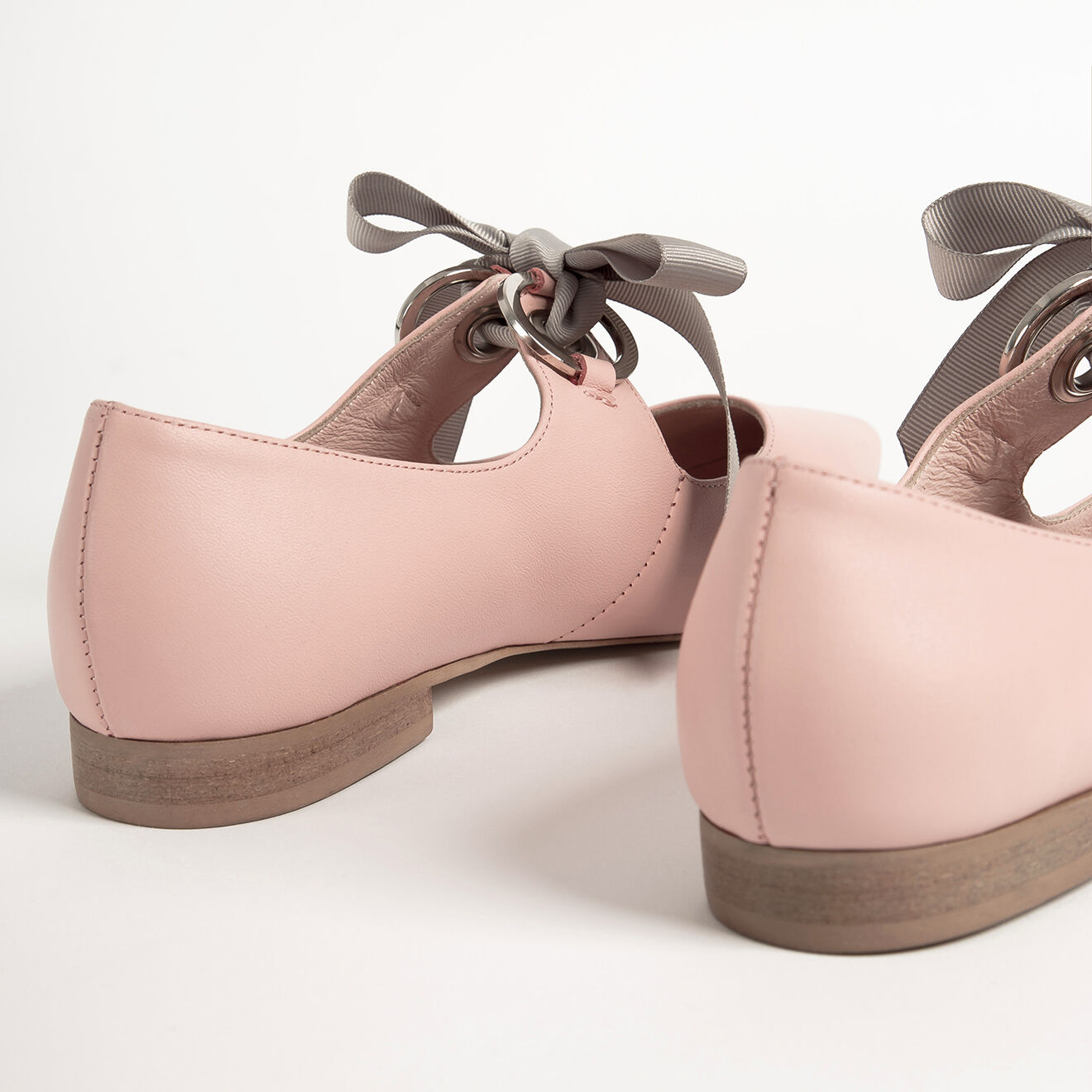 L37 Babies en Cuir Schoolgirl roses