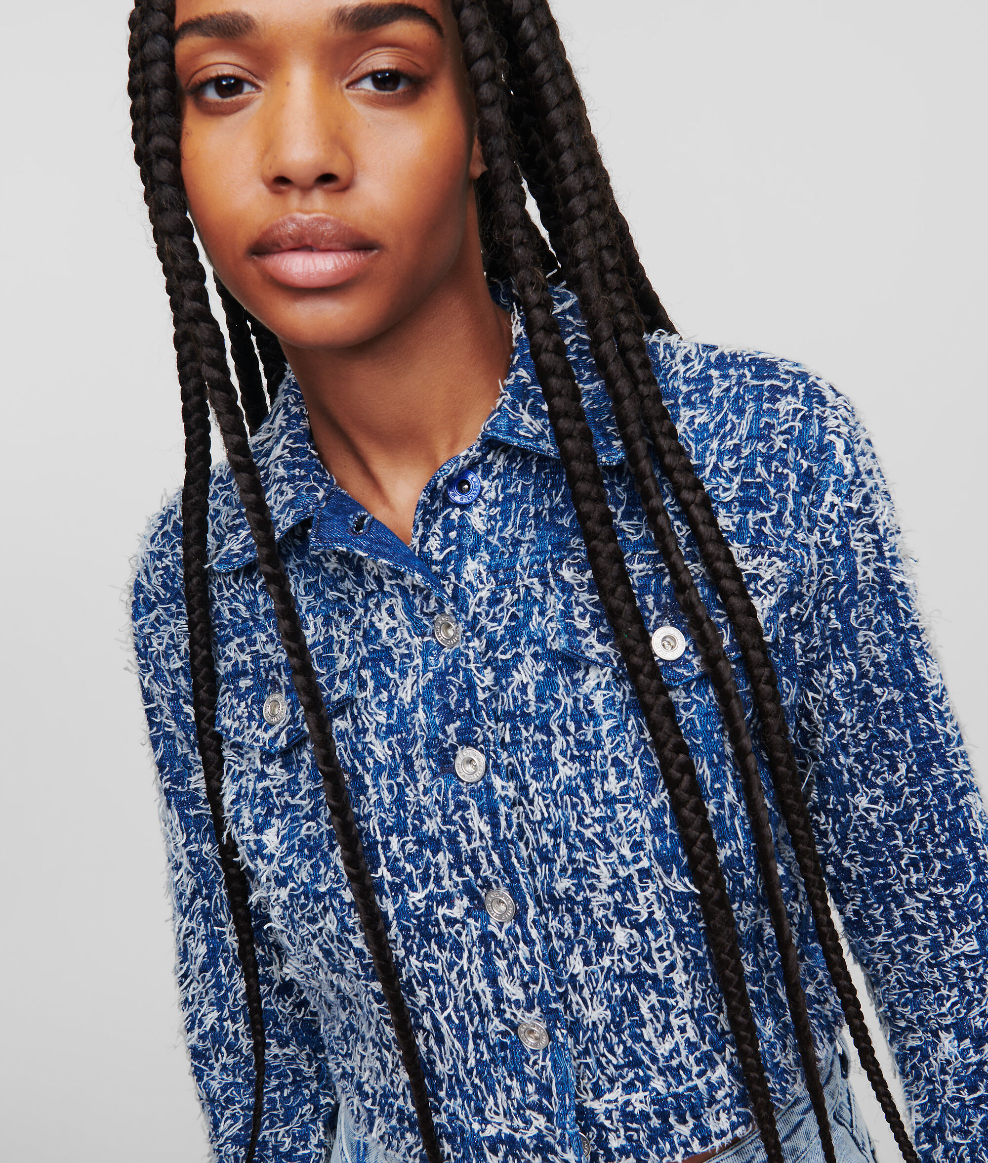 VESTE EN JEAN EN BOUCLÉ KLJ