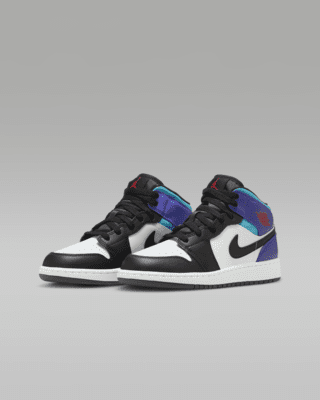 Air Jordan 1 Mid Older Kids' Shoes