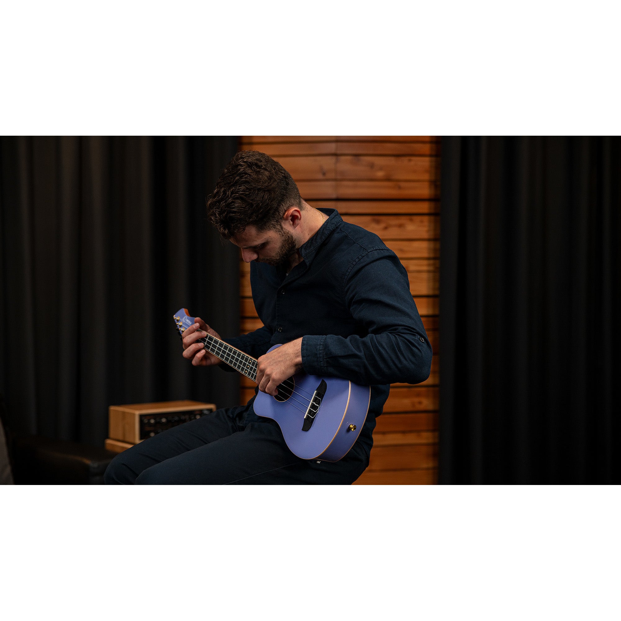 Ortega Horizon Series RUHZT-CE-VP-L linkshandige E/A tenor ukelele met gigbag