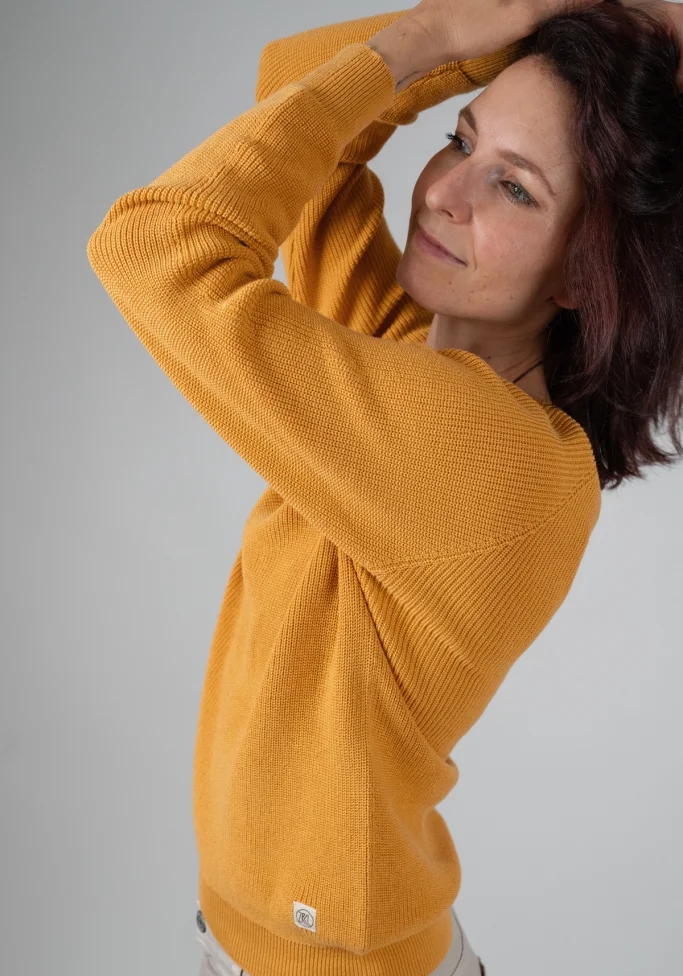 WE ARE ZRCL Damen-Strickpullover Alma Swiss Edition Amber