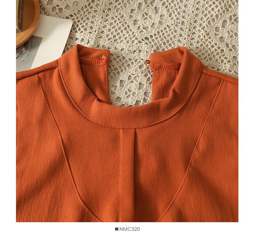 Lemongrass - Tanktop met hoge hals en rugdetails