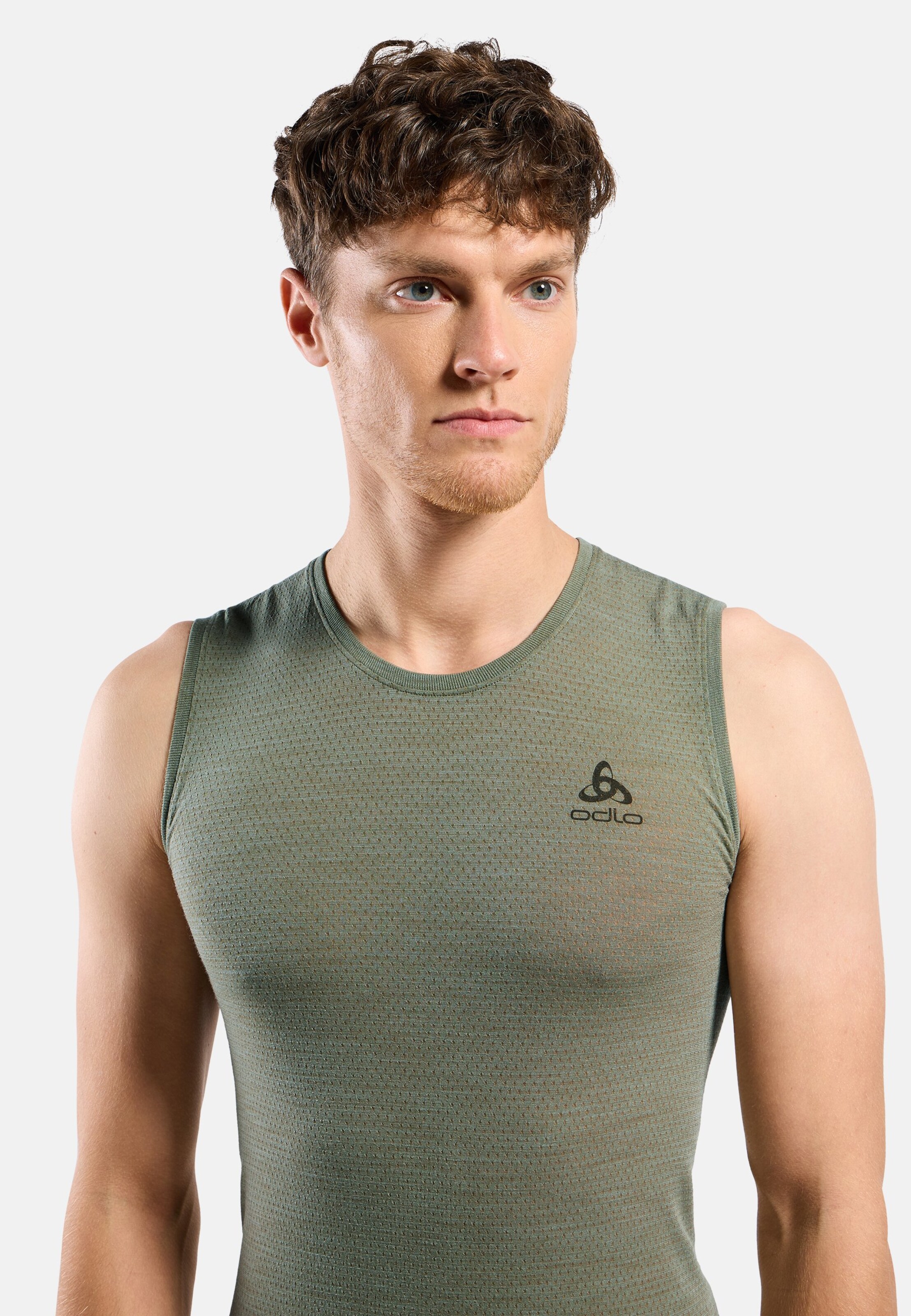 Performance Wool 140 Base Layer Singlet in vetiver