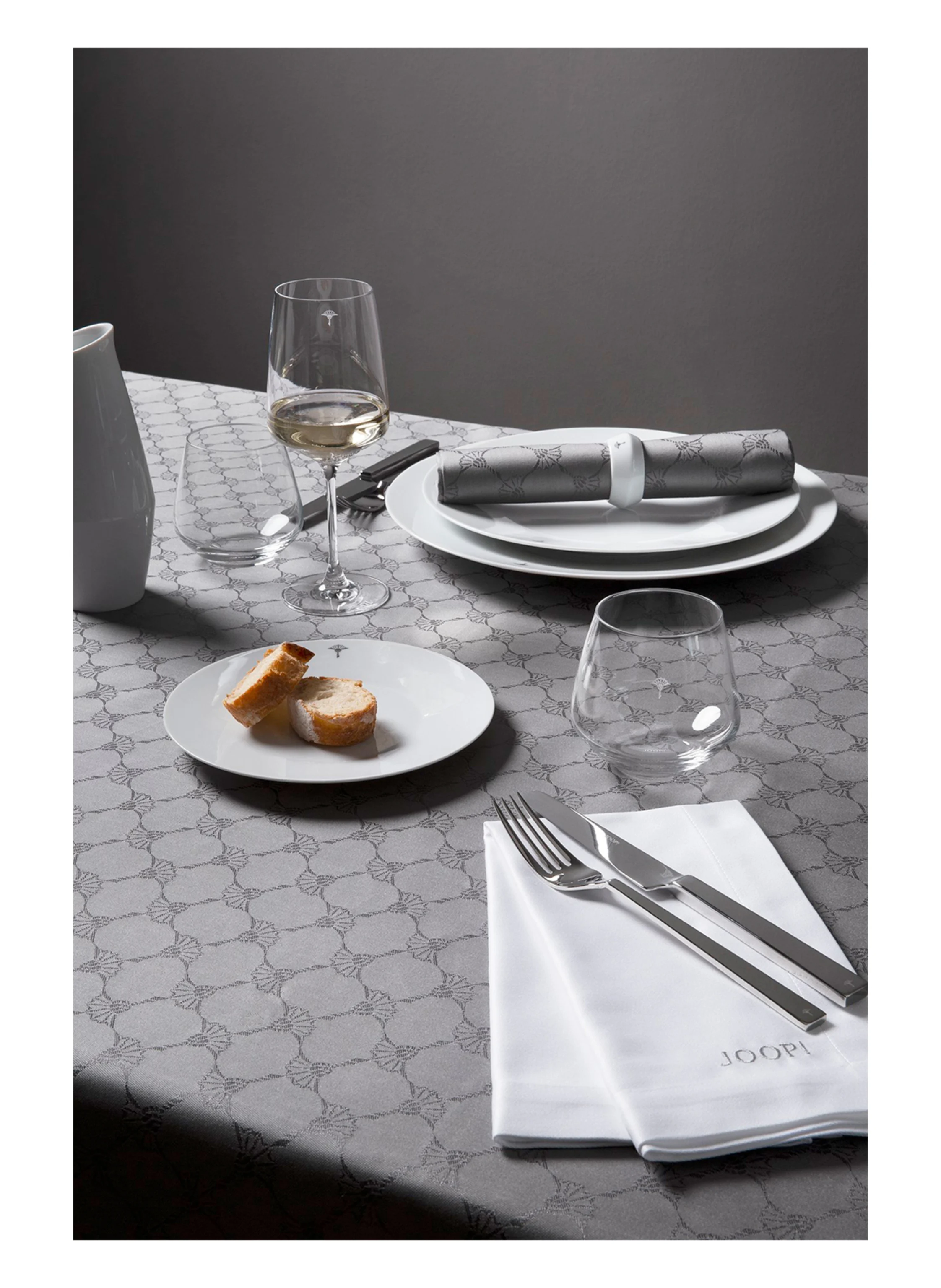 JOOP! Tischdecke CORNFLOWER ALLOVER