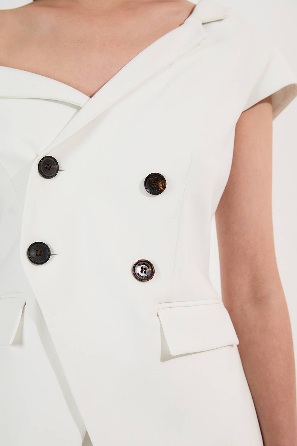 KarenMillen Combinaison Pantalon Tailleur Petite Stretch Compact à Col Asymétrique et Jambes Larges