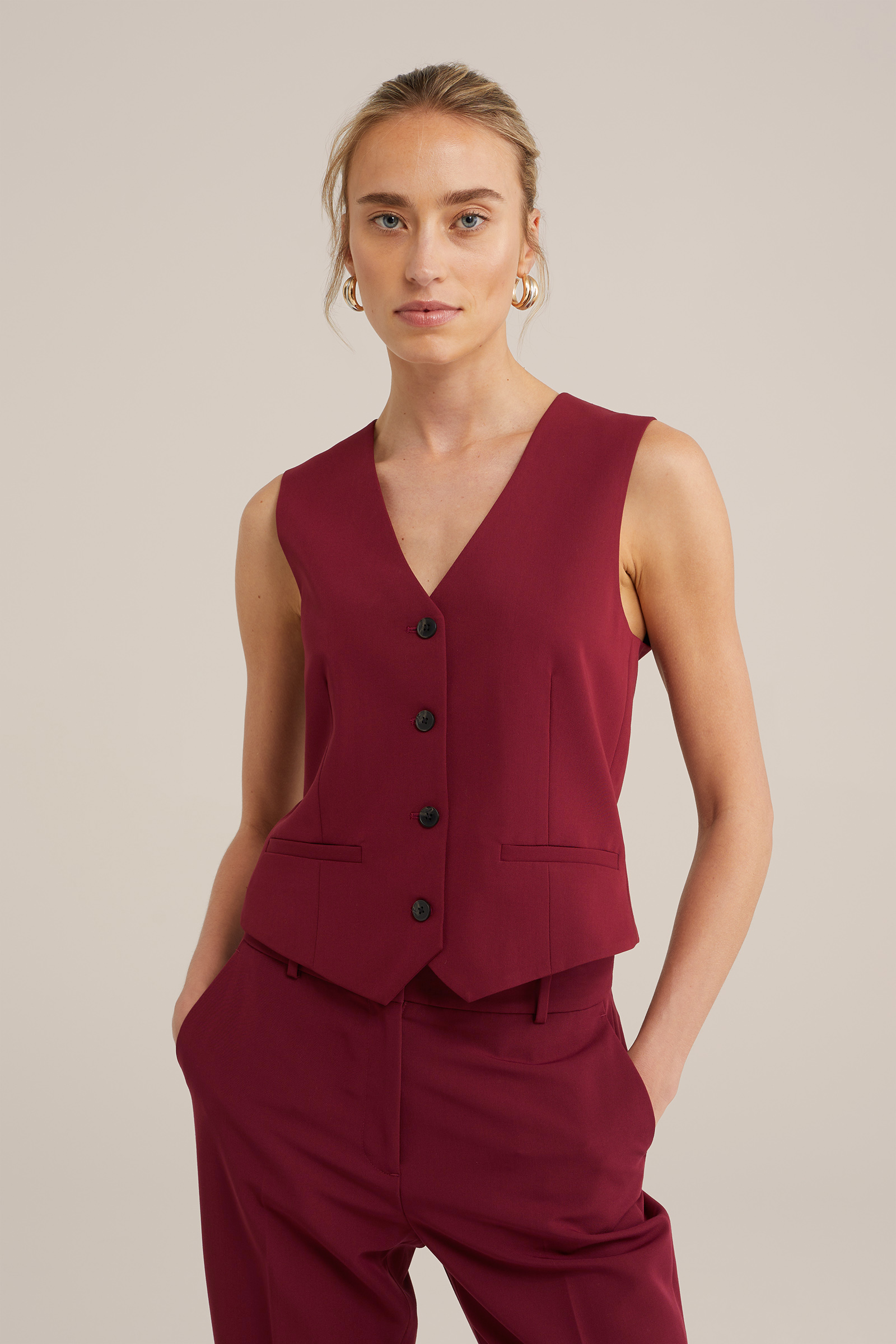 getailleerde gilet WE Fashion Donkerrood