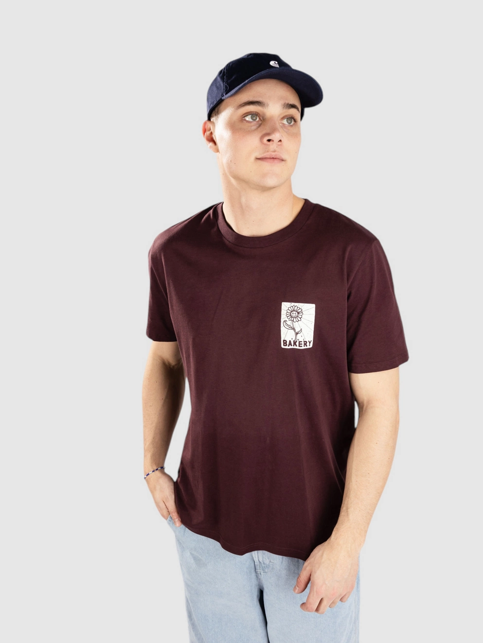 The Bakery Relax Now T-Shirt red brown