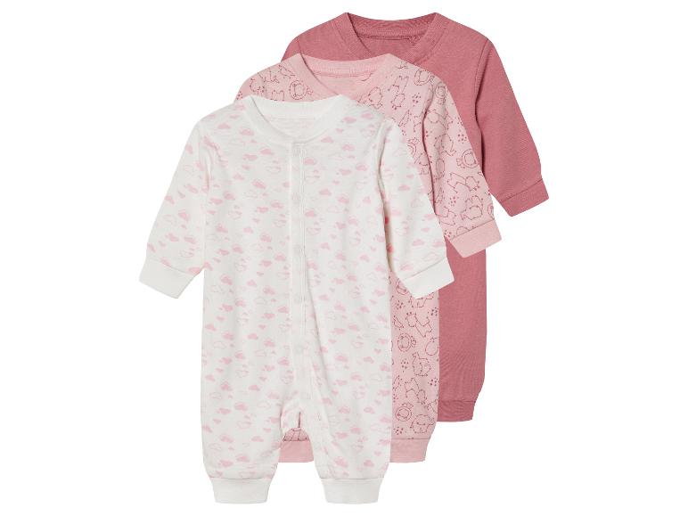 3 baby pyjama's