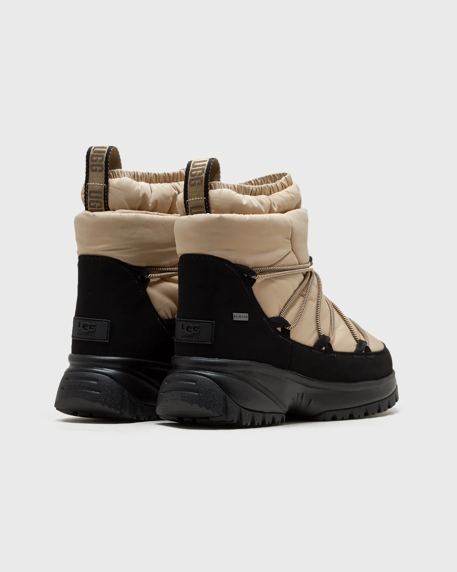 UGG WMNS YOSE PUFFER MID