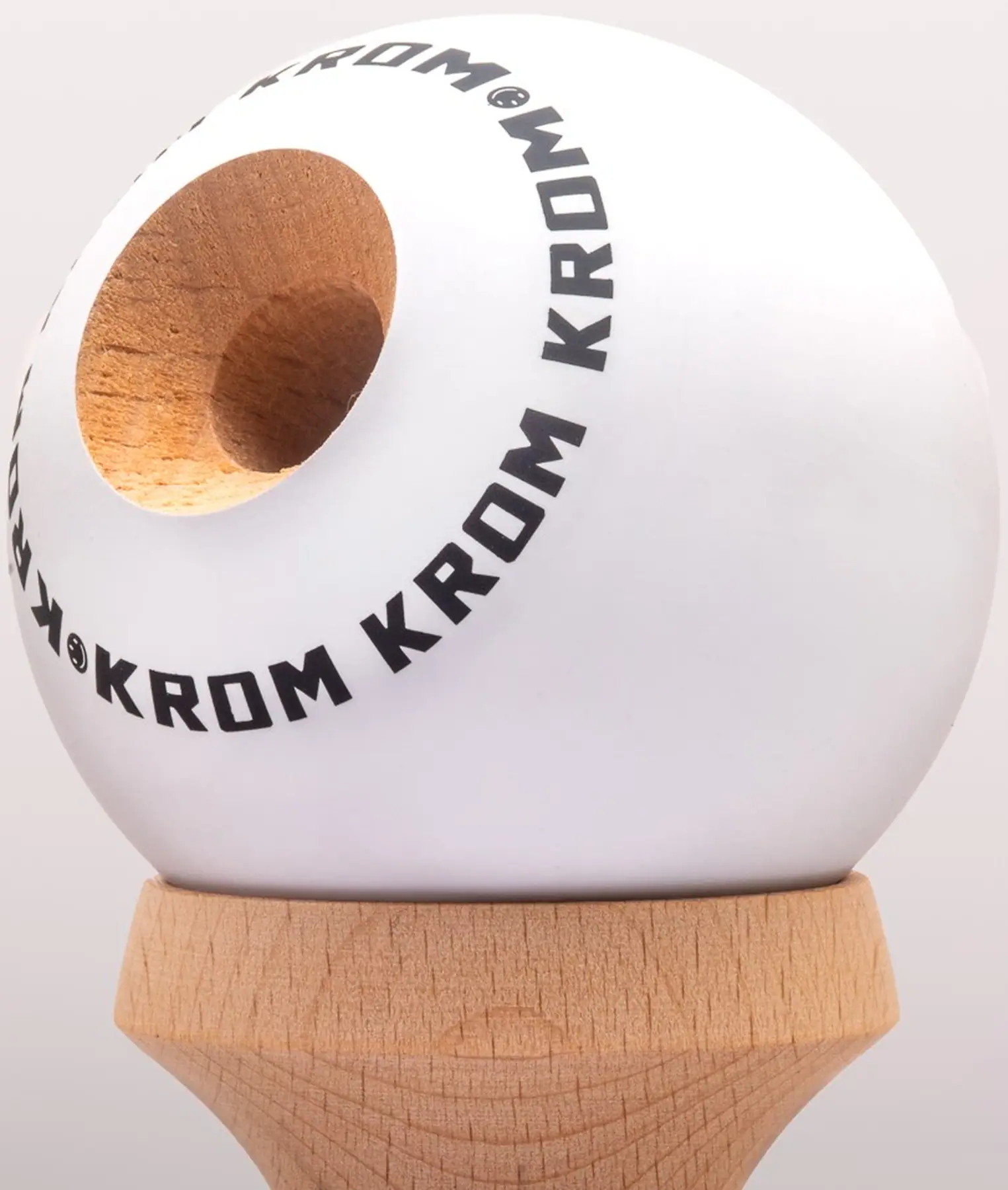 KROM Pop Rubber Kendama | SkatePro