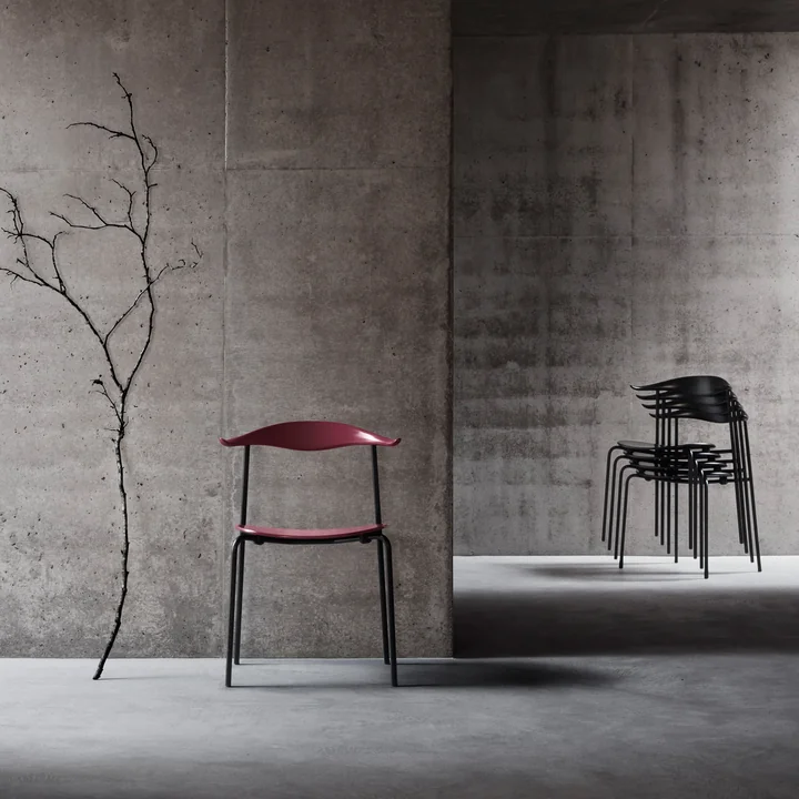 Carl Hansen - CH88T, Buche klar lackiert / Gestell schwarz