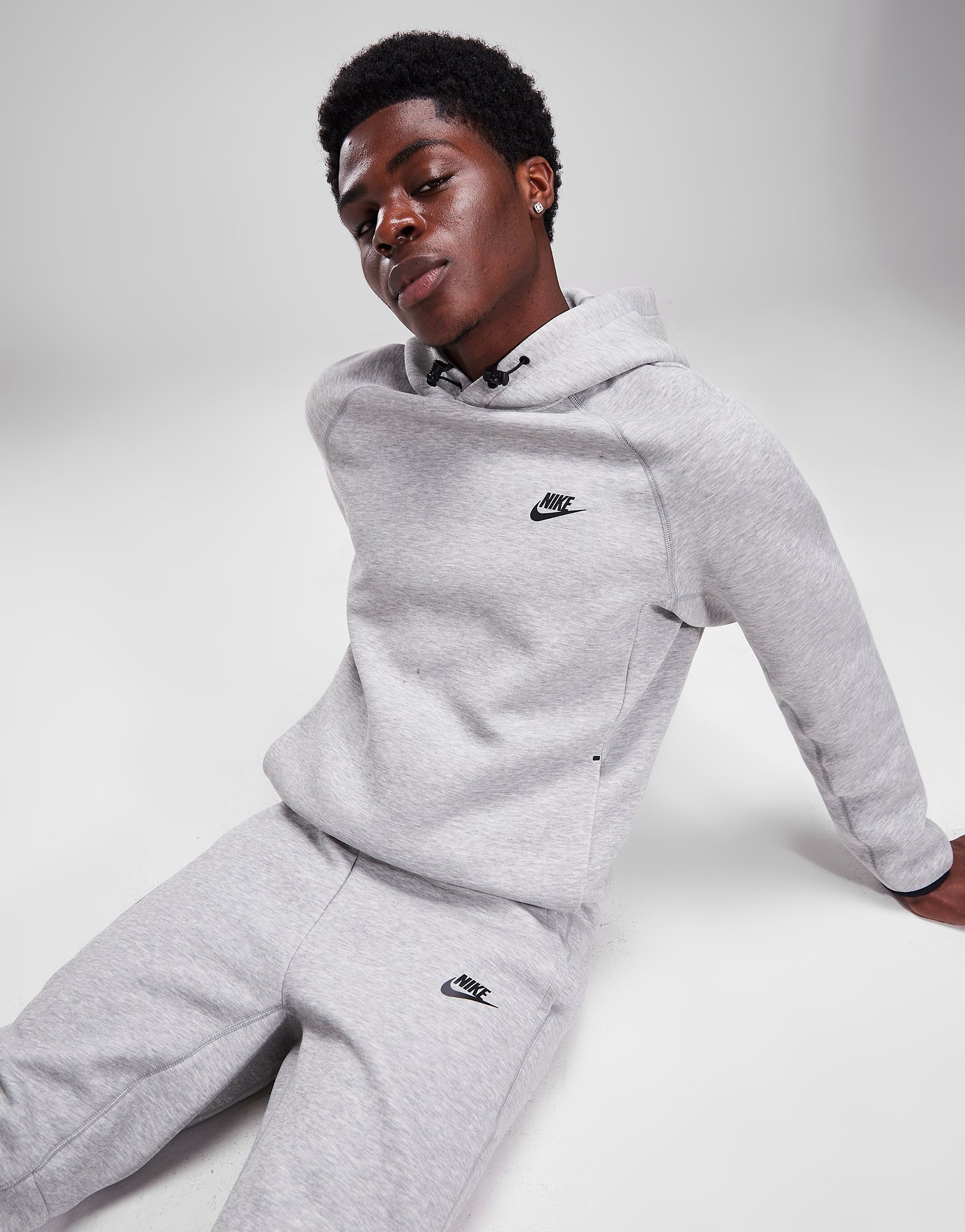 Nike Tech Fleece Overhead Hoodie