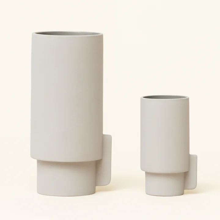 Form & Refine - Alcoa Vase, gross, Ø 10,4 H 23 cm, hellgrau