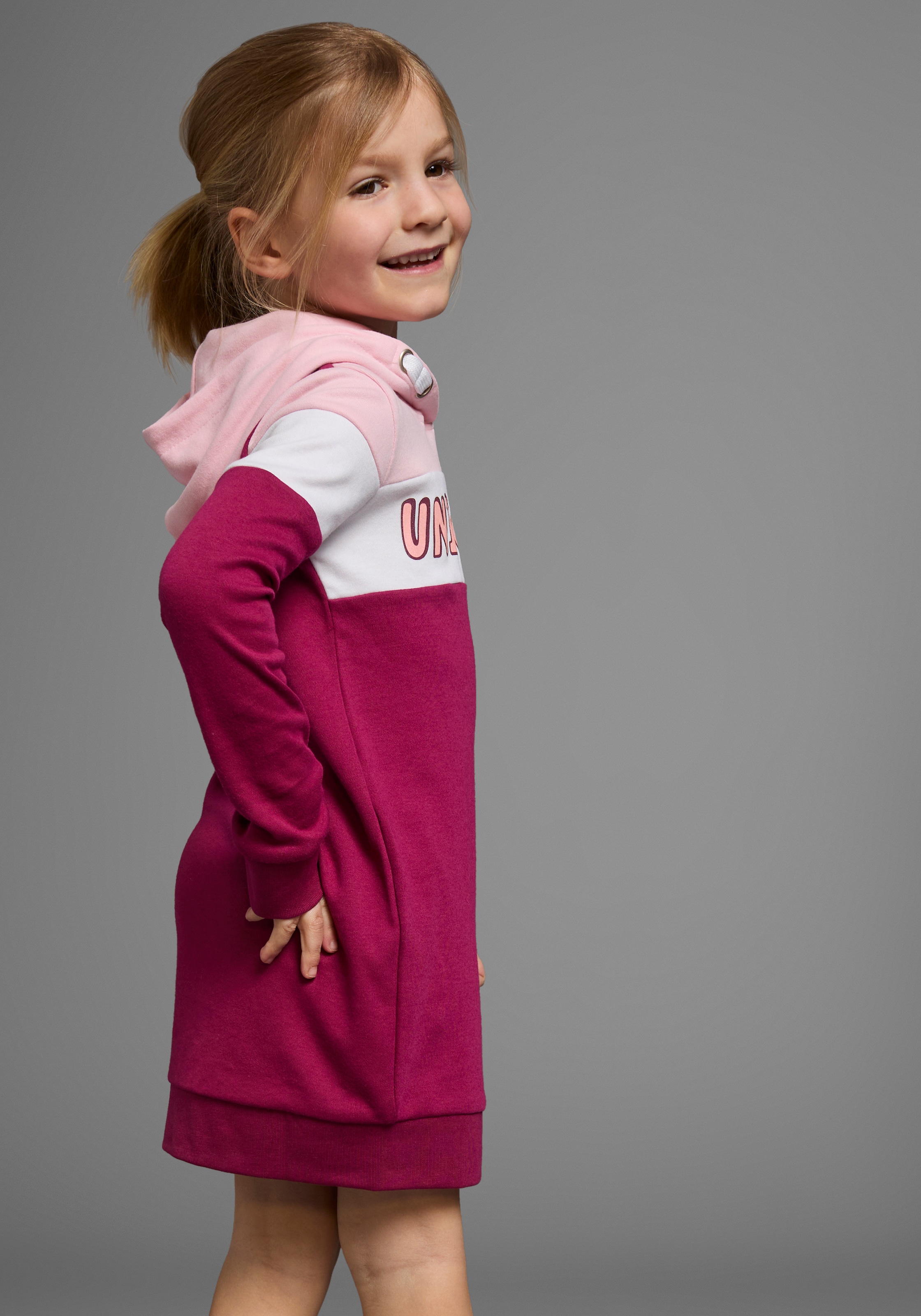 KIDSWORLD Sweatkleid »UNICORN« lang,  modisch,  aus Baumwollmischung,  Langarm
