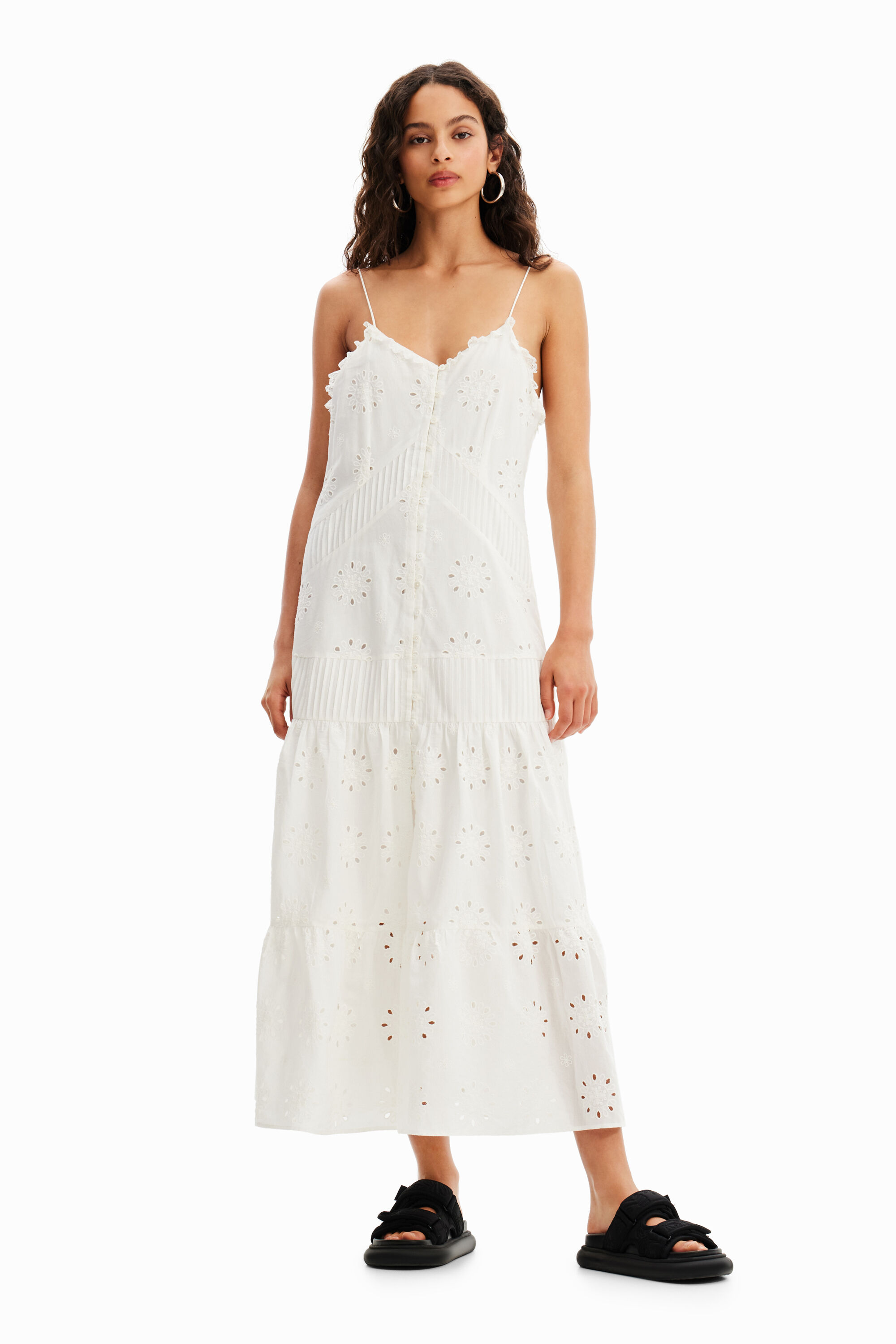 Robe midi broderie suisse