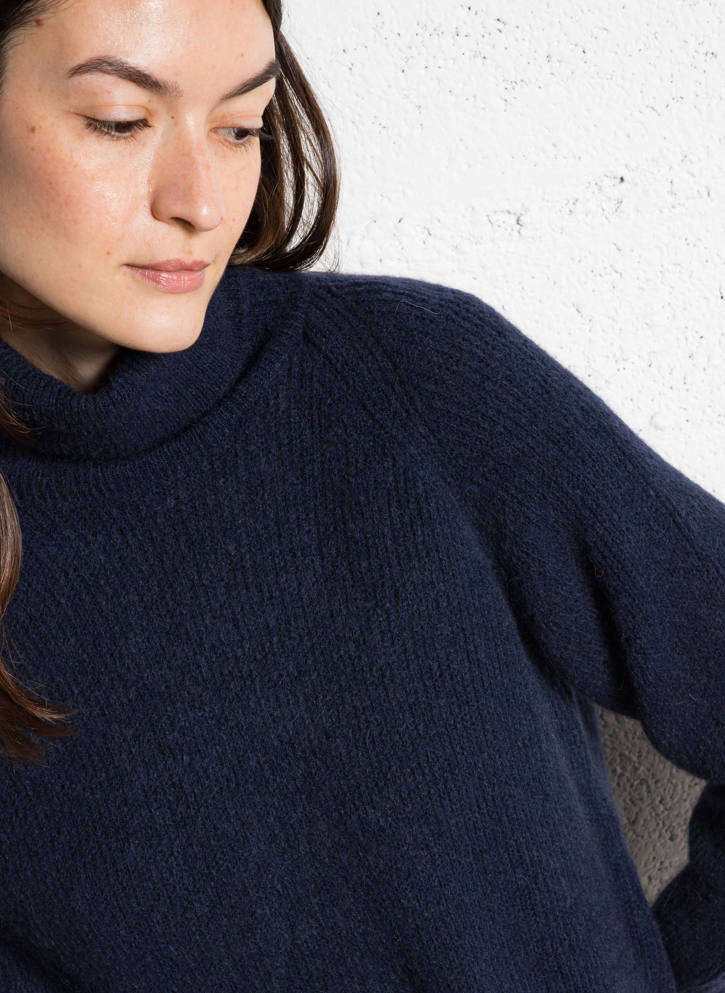 MONA - Pull ample à col roulé| Bleu