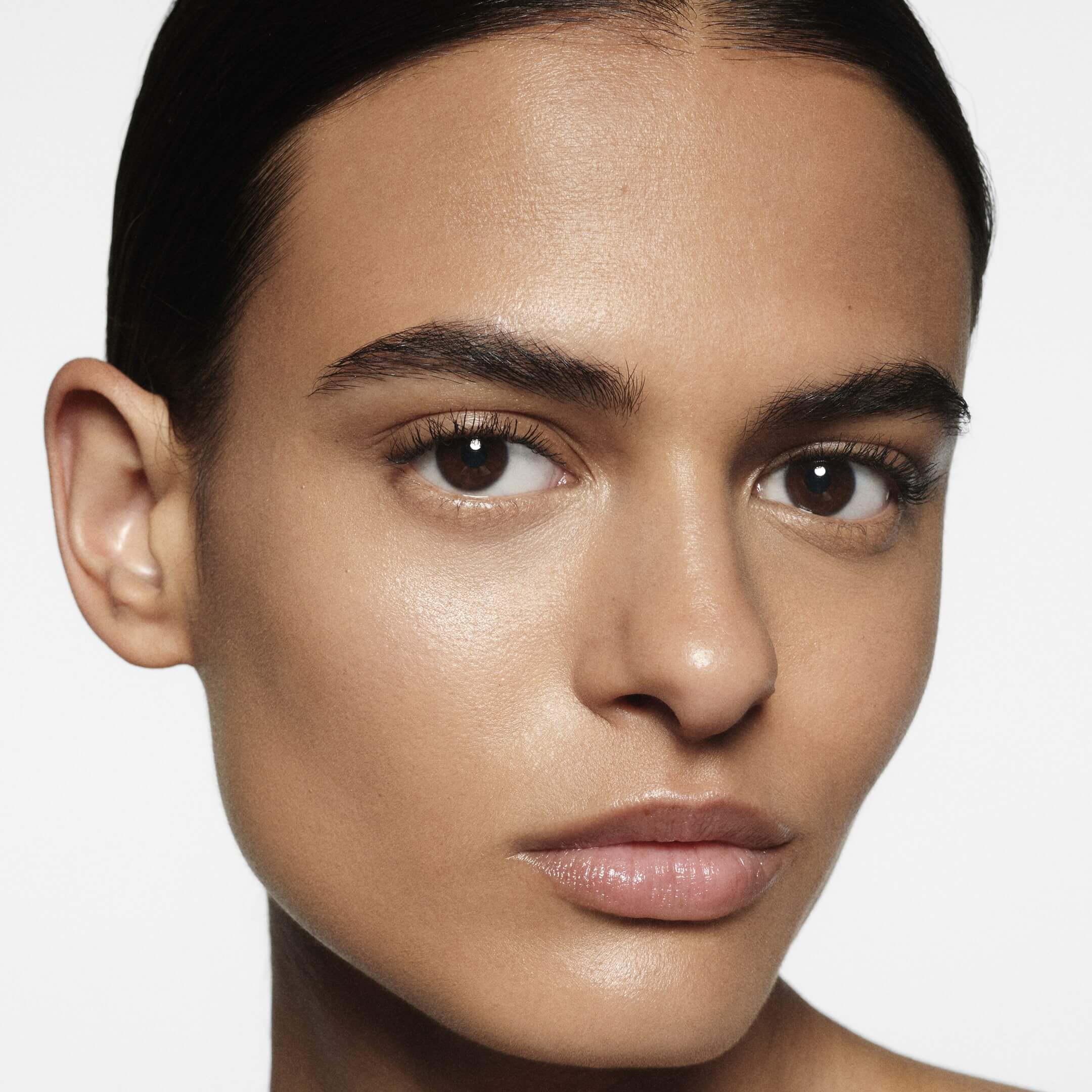 Victoria Beckham Beauty The Concealer Pen Correcteur au TFC8®