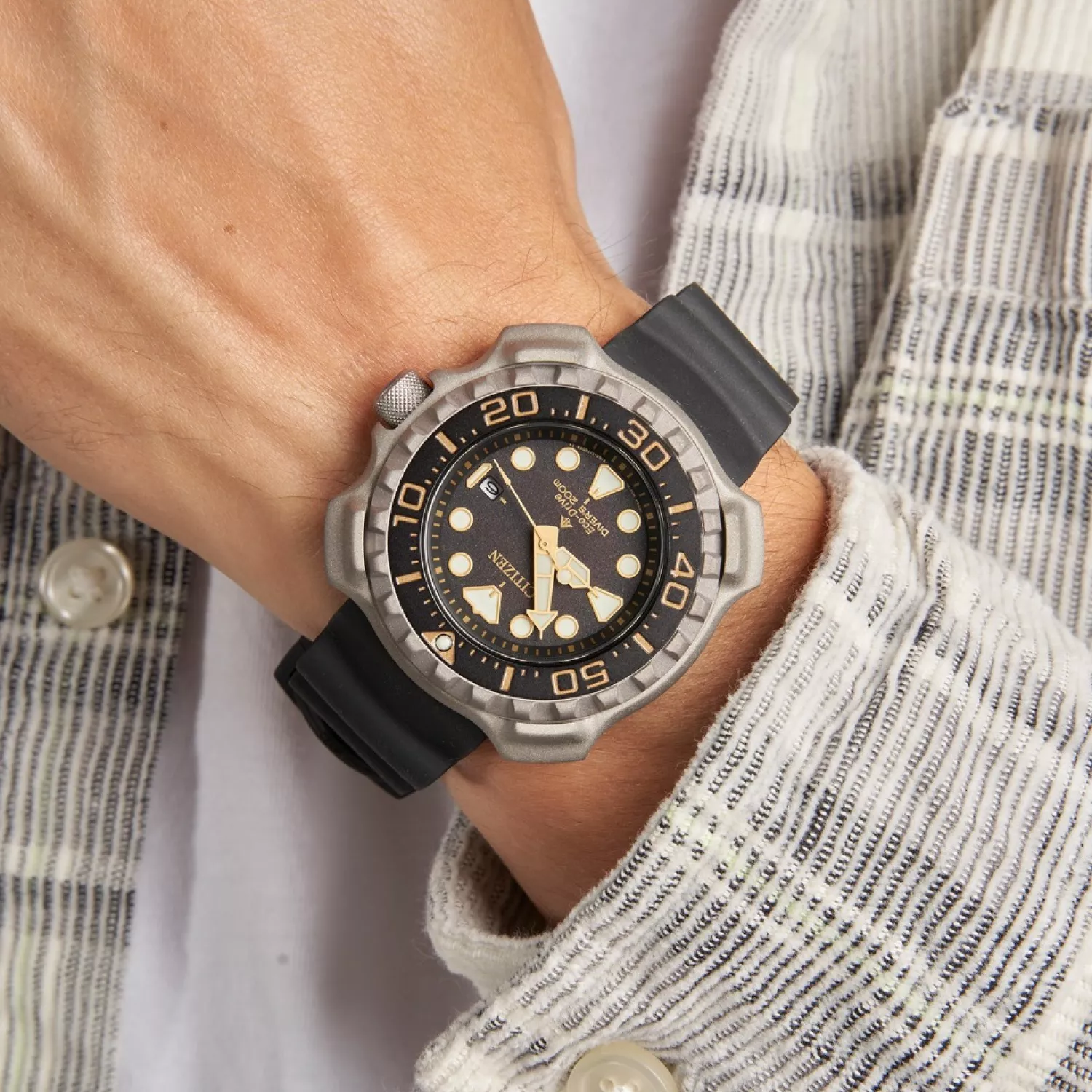Citizen Promaster Eco-Drive BN0220-16E