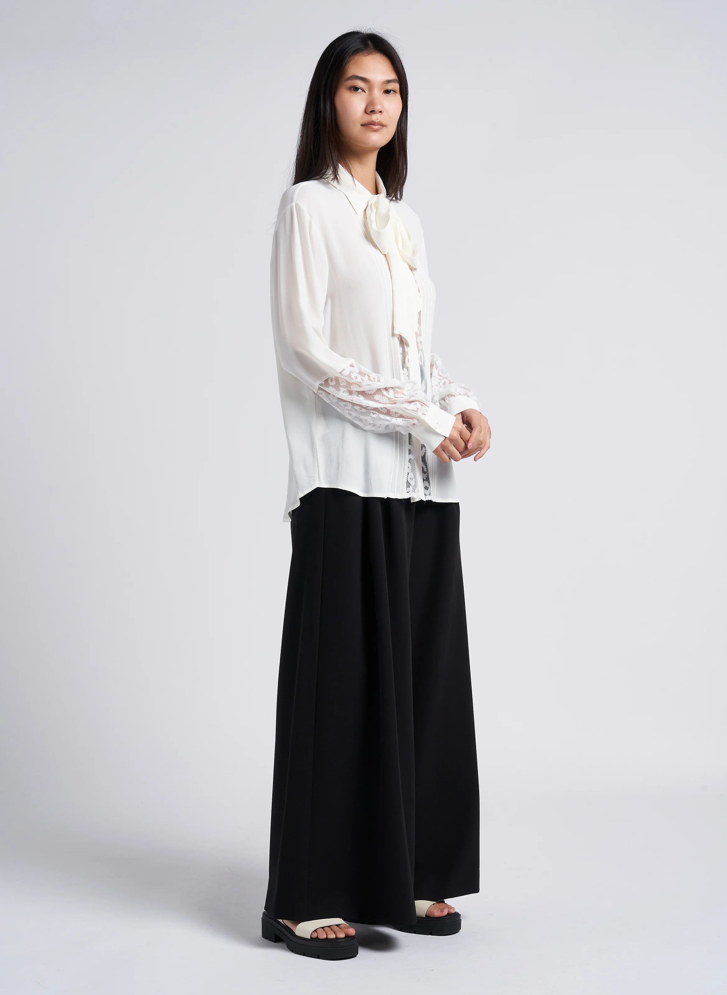 Pantalon large à pinces avec ceinture | Noir