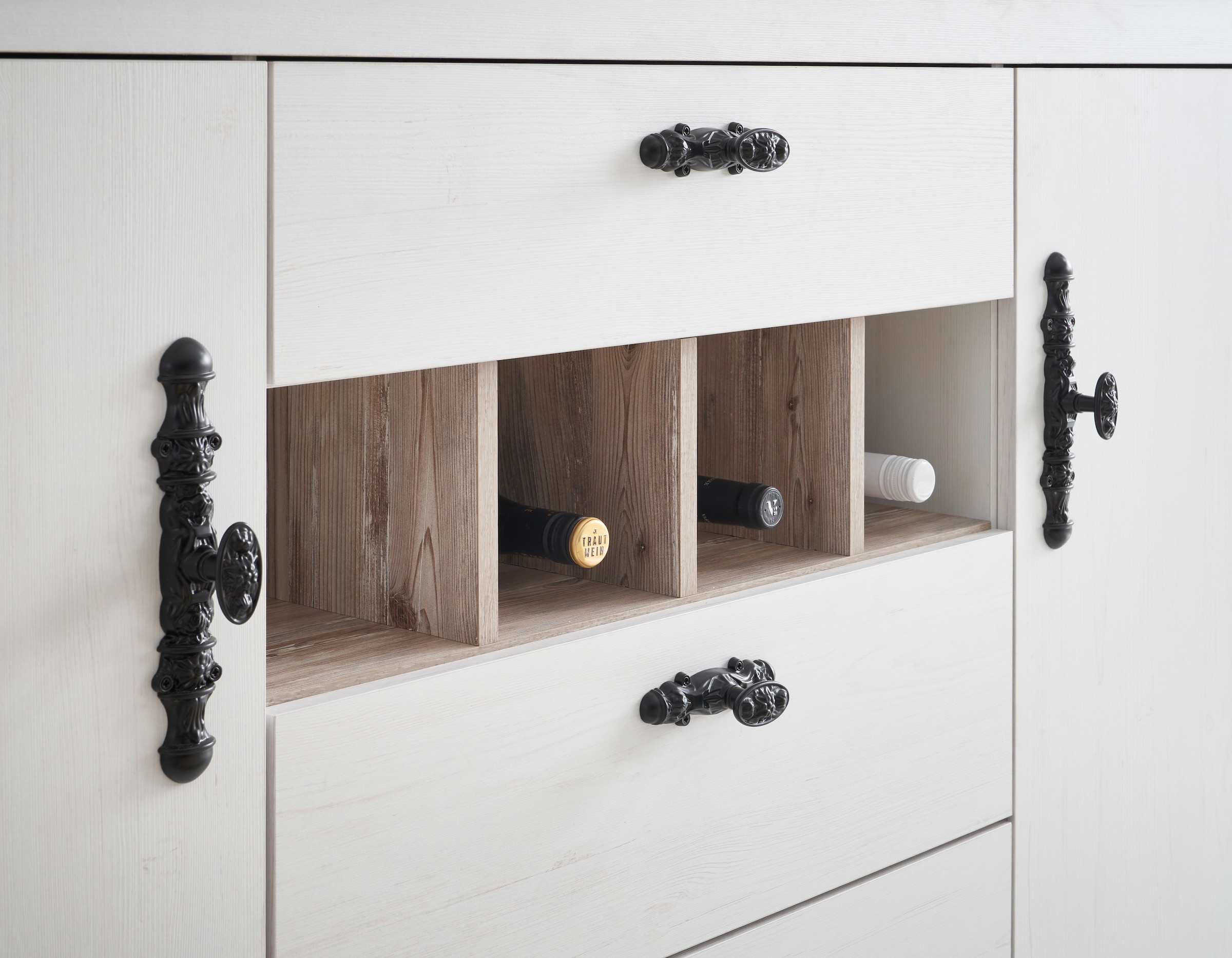 Home affaire Unterschrank »Florenz, Küchenunterschrank in Pinie Weiss, Unterschrank« mit verschnörkeltem Metallgriff, im Landhausstil, Arbeitshöhe 92 cm