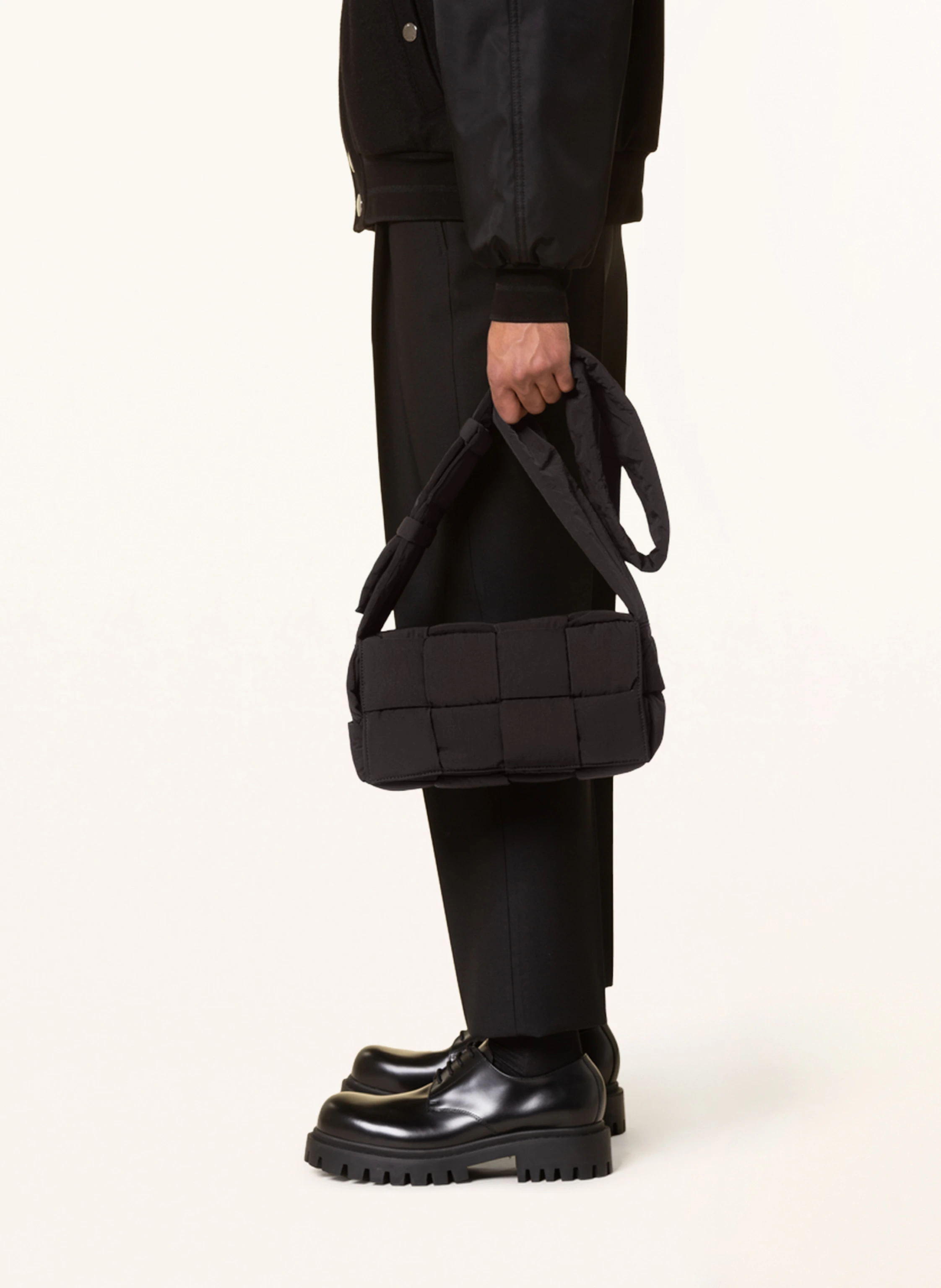BOTTEGA VENETA Umhängetasche PADDED TECH CASSETTE