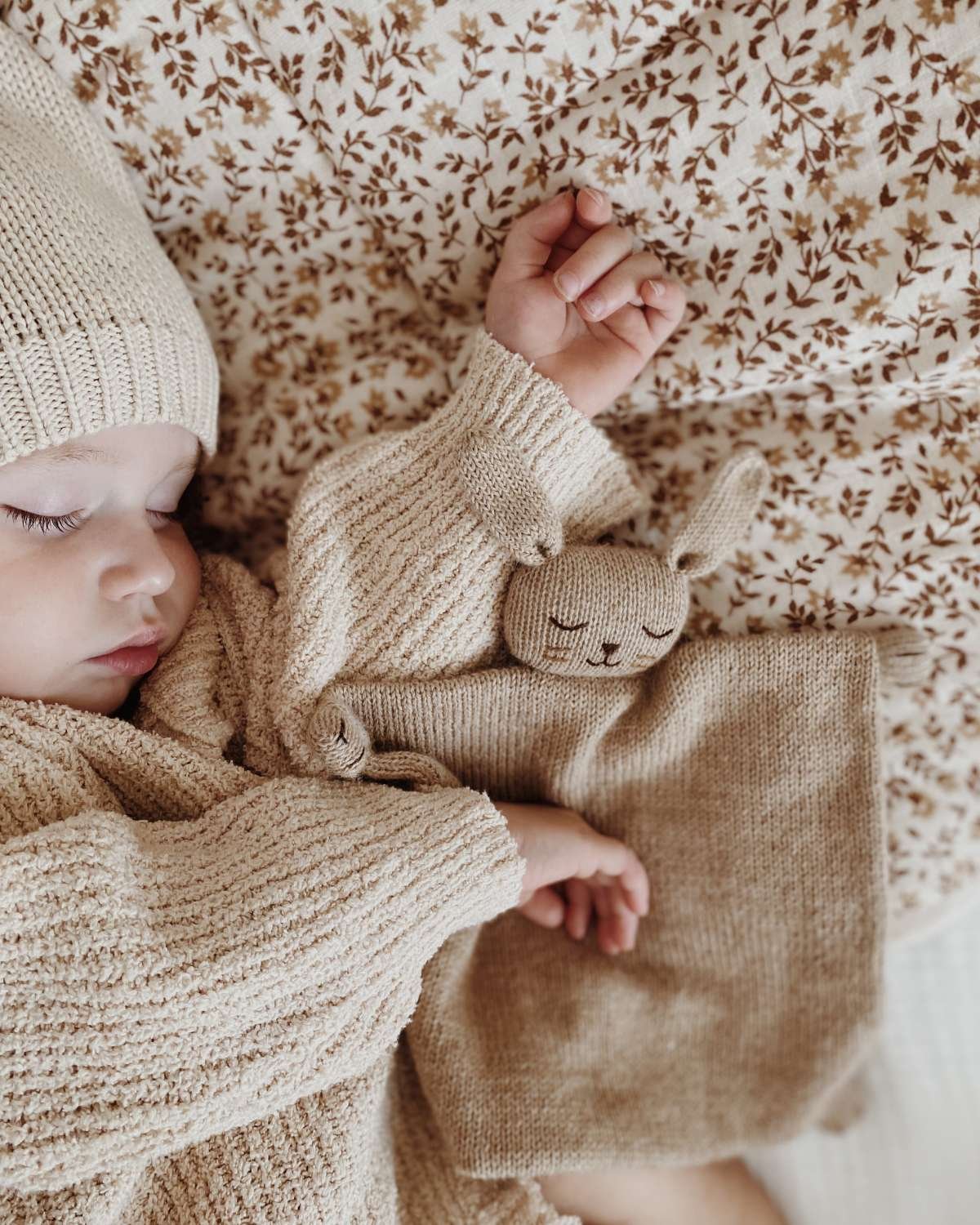 Koseklut Kanin – Håndstrikket Alpakkaull | Knitted Cuddle Cloth
