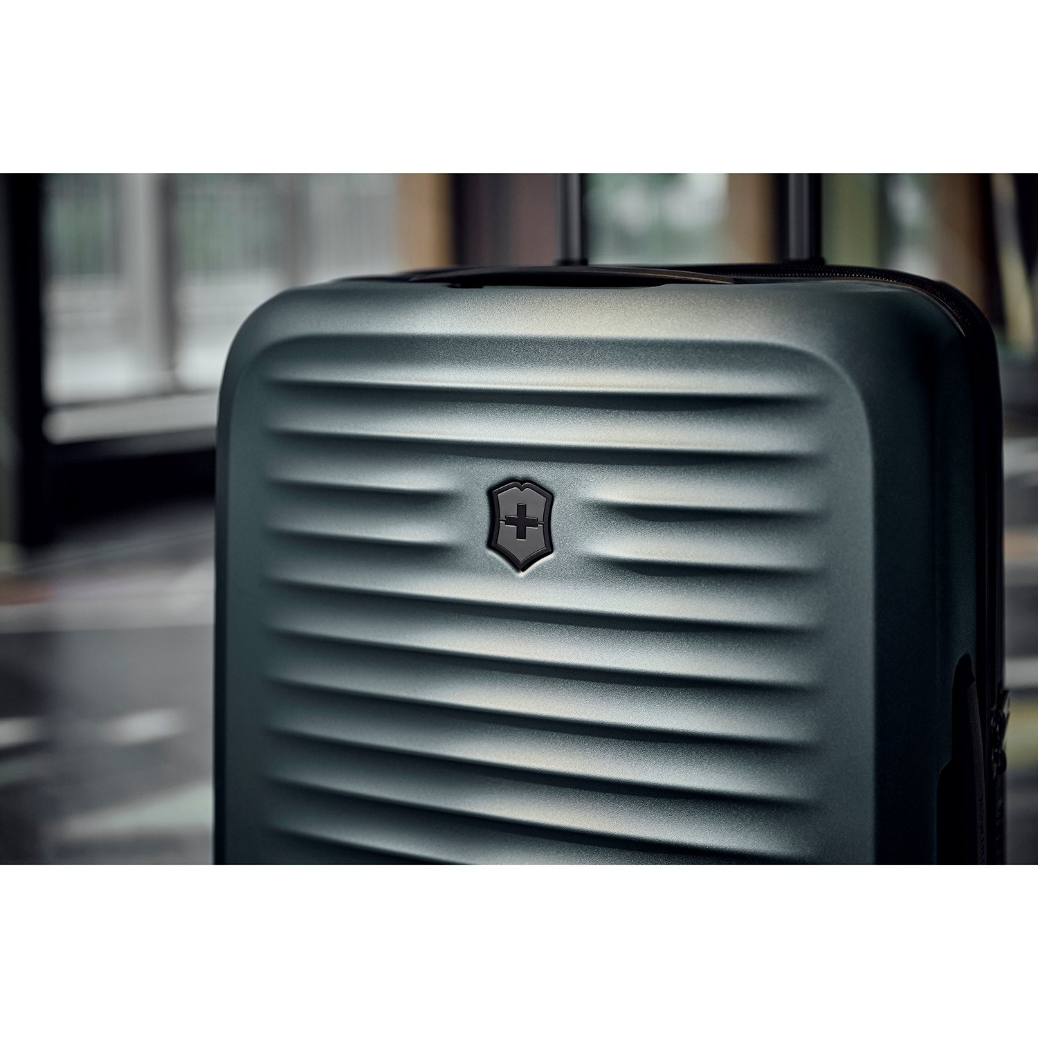 Victorinox Airox Advanced Medium Case black