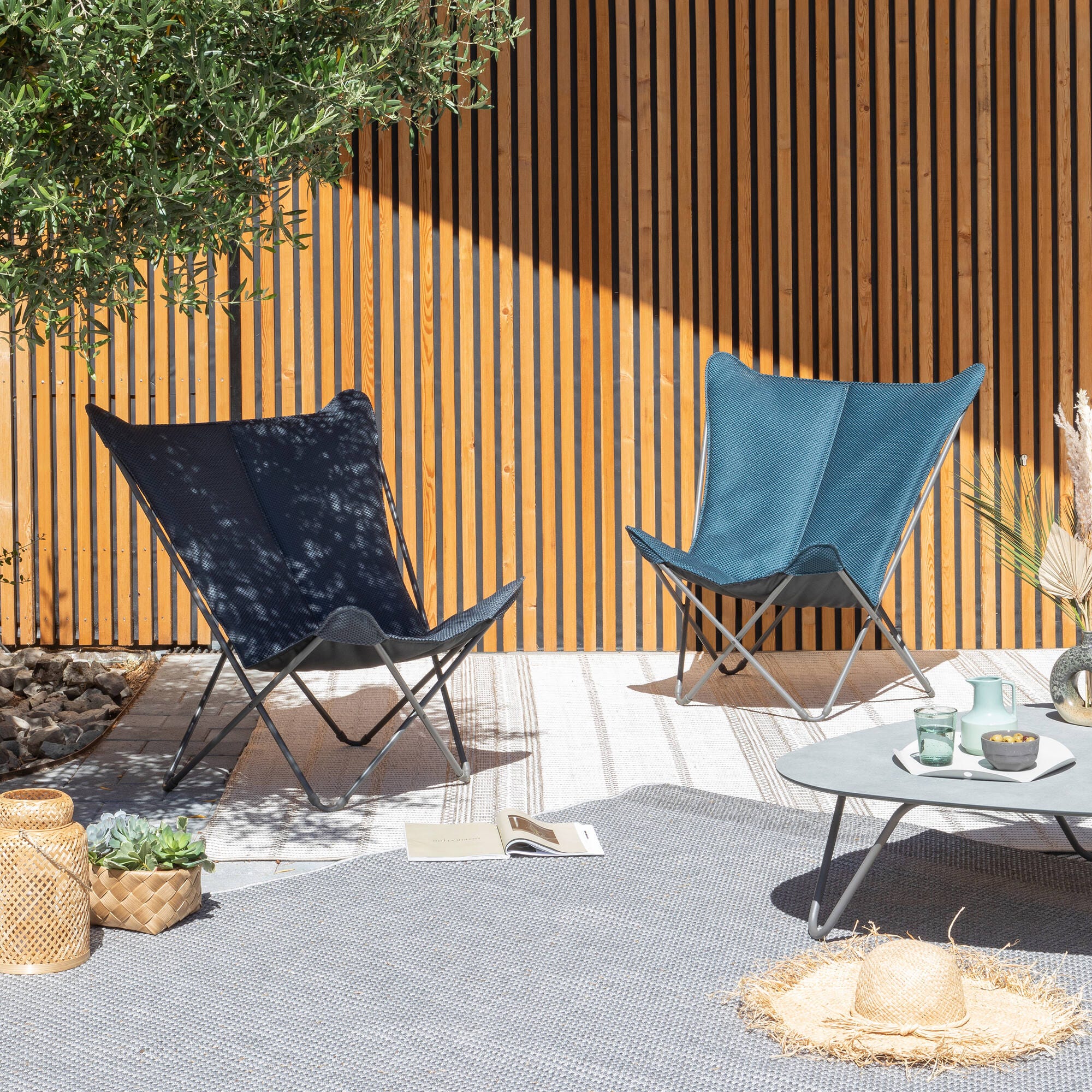 Gepolsterter Breiter Butterfly Chair Pop Up XL BeComfort® Blau Bleu Encre
