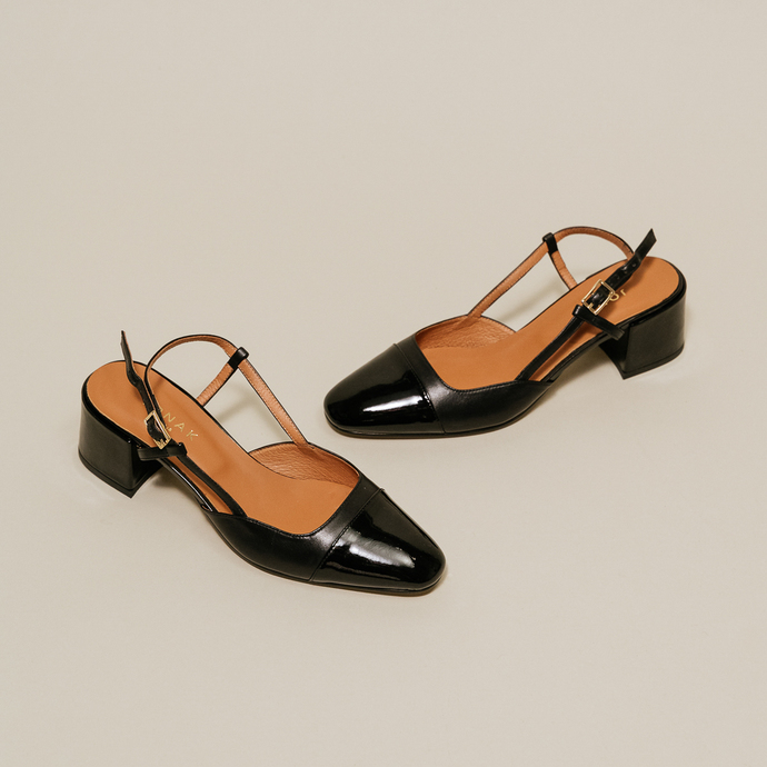 Babies à talons ouverts  en vernis et cuir noir