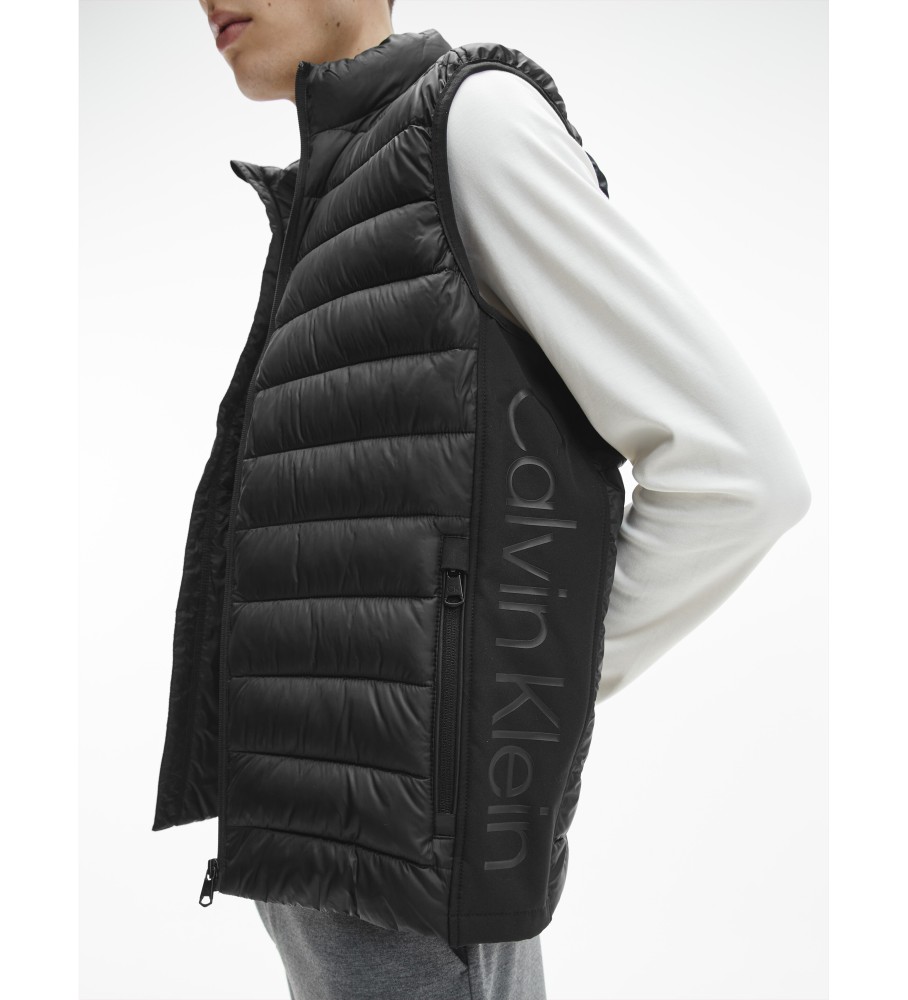 Colete de penas preto Calvin Klein
