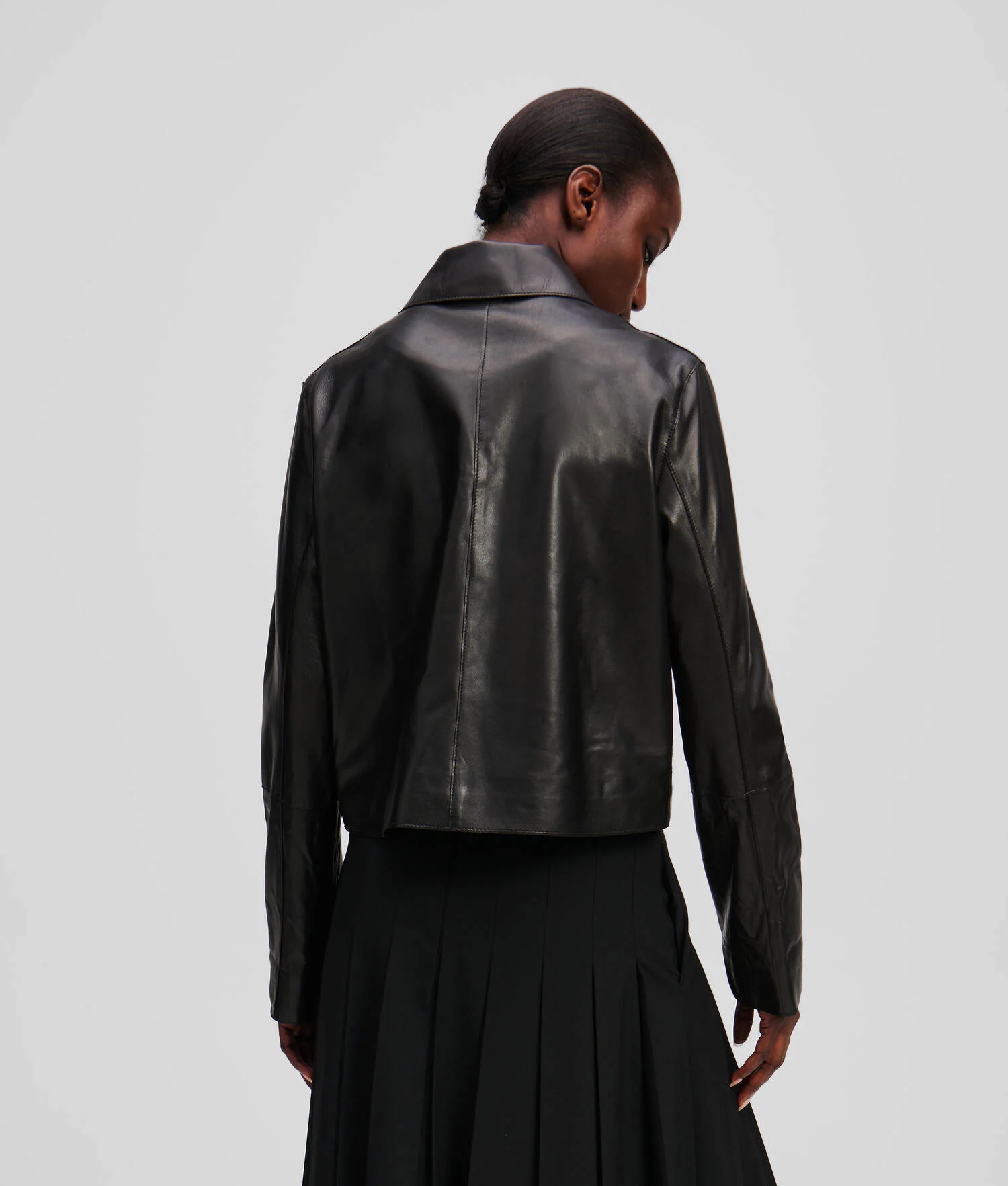 VESTE EN CUIR