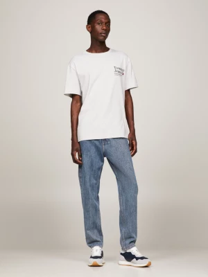 Camiseta moderna com logo nas costas